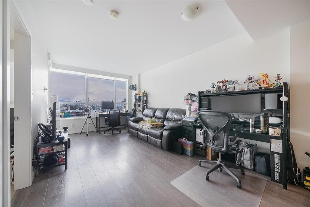 125 14th East Street, North Vancouver, V7L 0E6 — photo 5