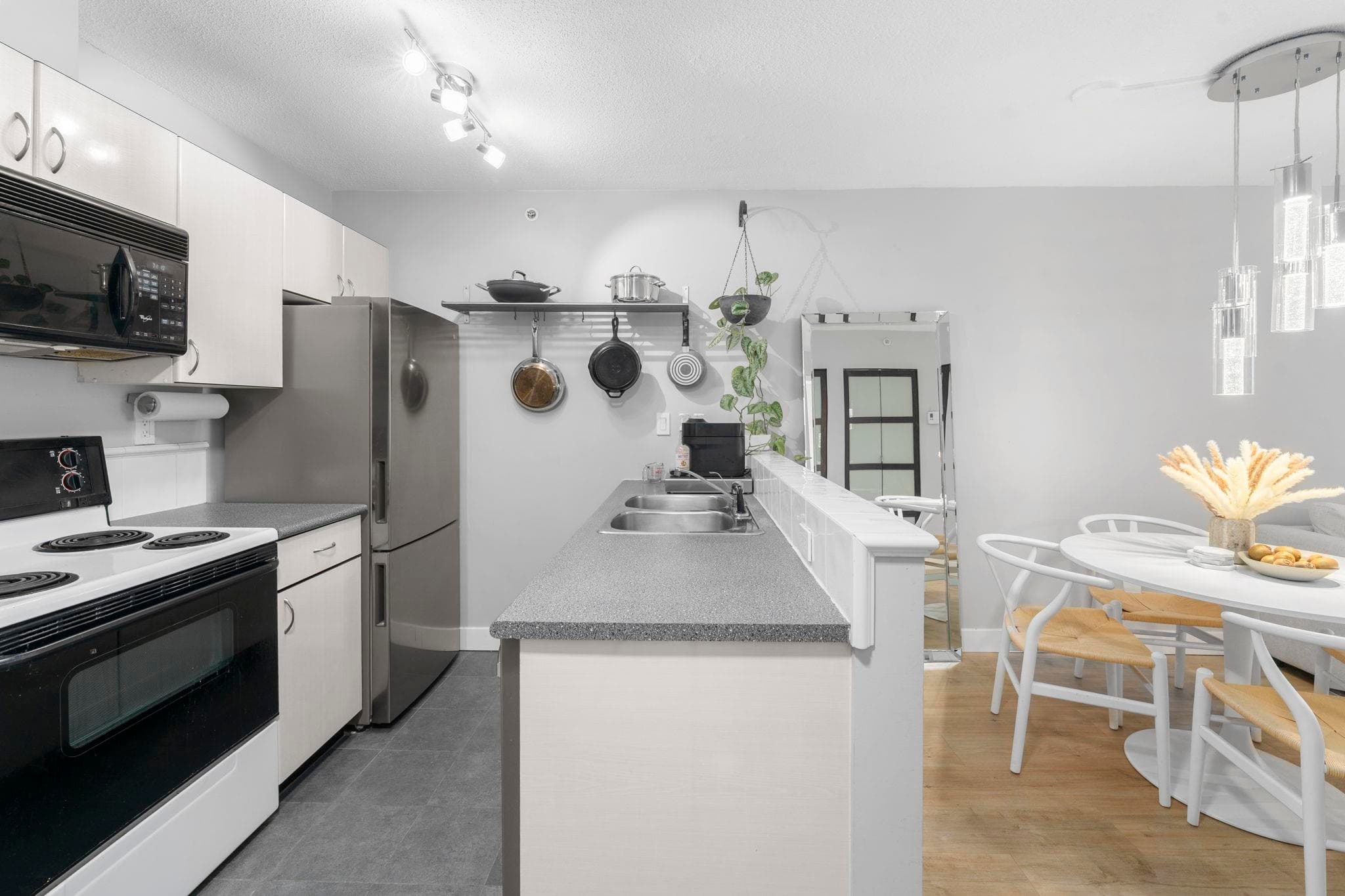 2803 - 939 Homer Street, Vancouver, V6B 2W6 — photo 5