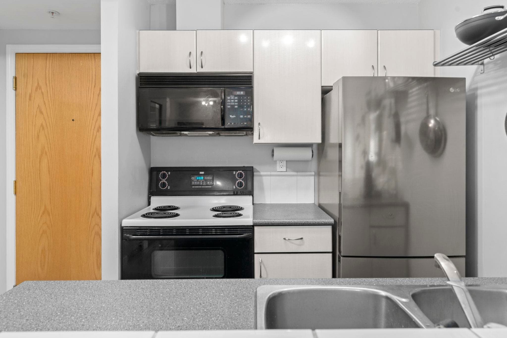 2803 - 939 Homer Street, Vancouver, V6B 2W6 — photo 4