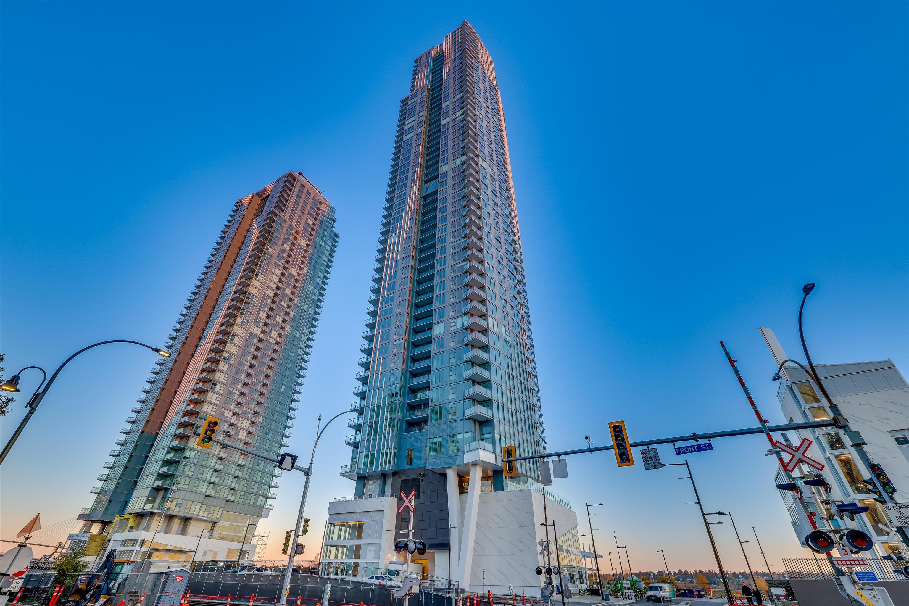 3504 - 680 Quayside Drive, New Westminster, V3M 0P2 — photo 2