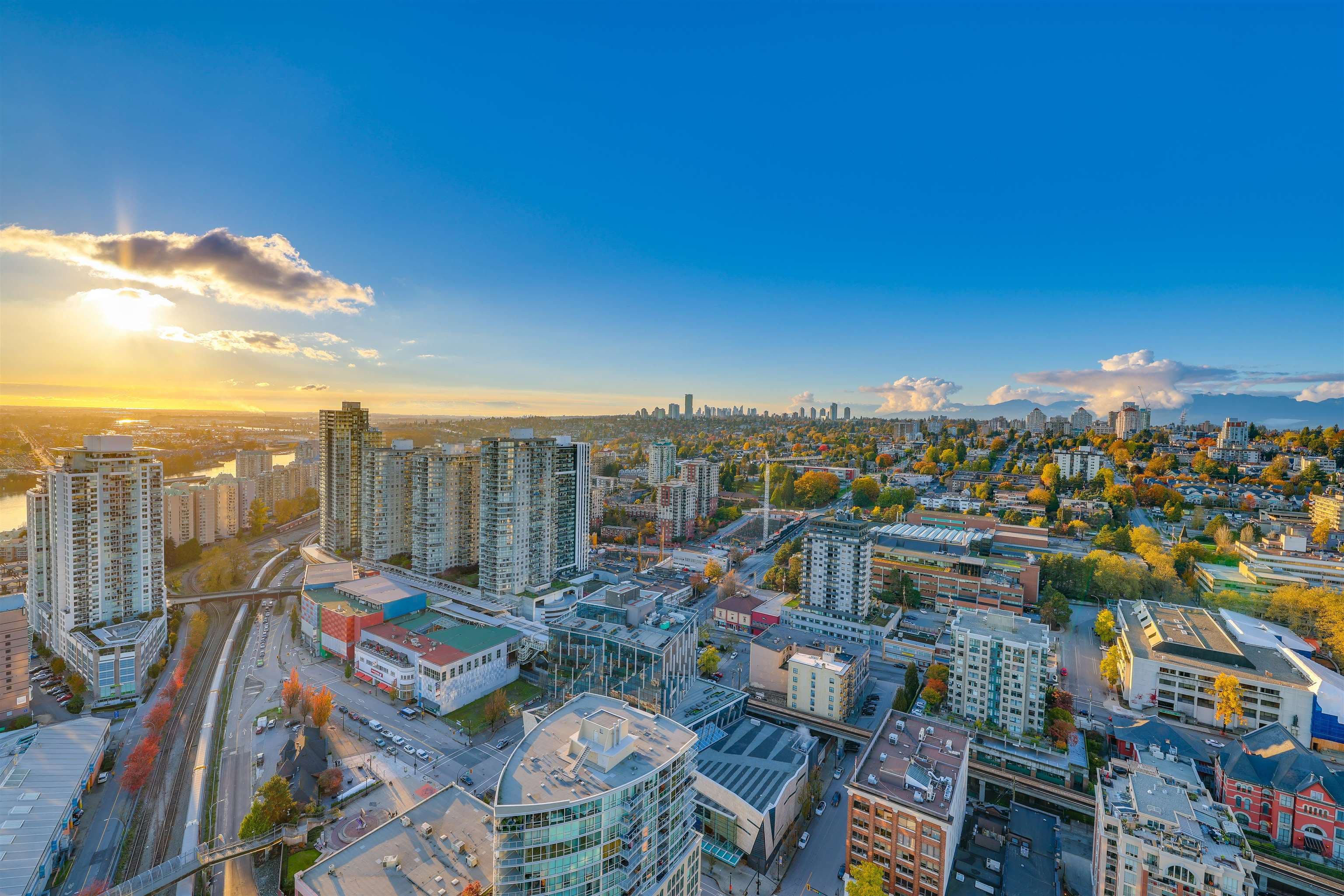 3504 - 680 Quayside Drive, New Westminster, V3M 0P2 — photo 3