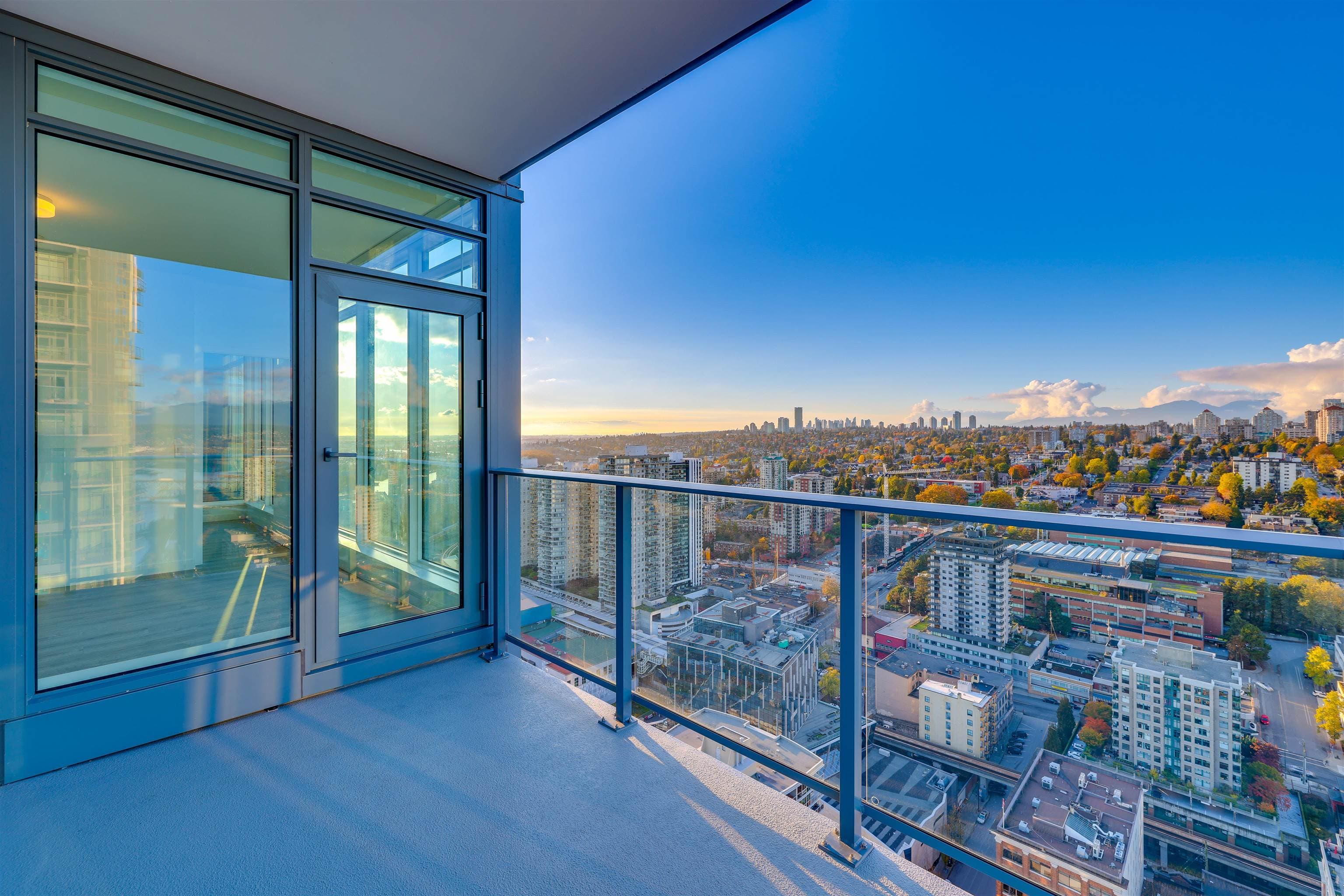 3504 - 680 Quayside Drive, New Westminster, V3M 0P2 — photo 5