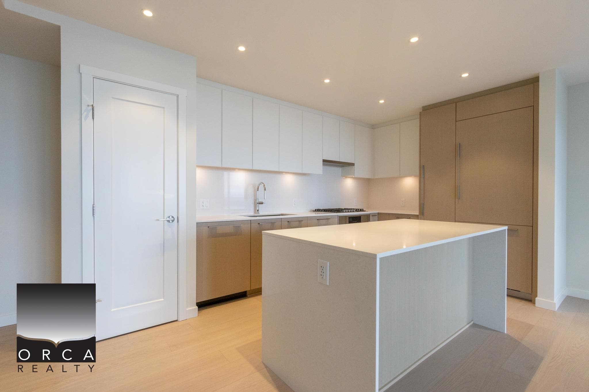 2107 - 128 W 15th Street, North Vancouver, V7M 0H6 — photo 4