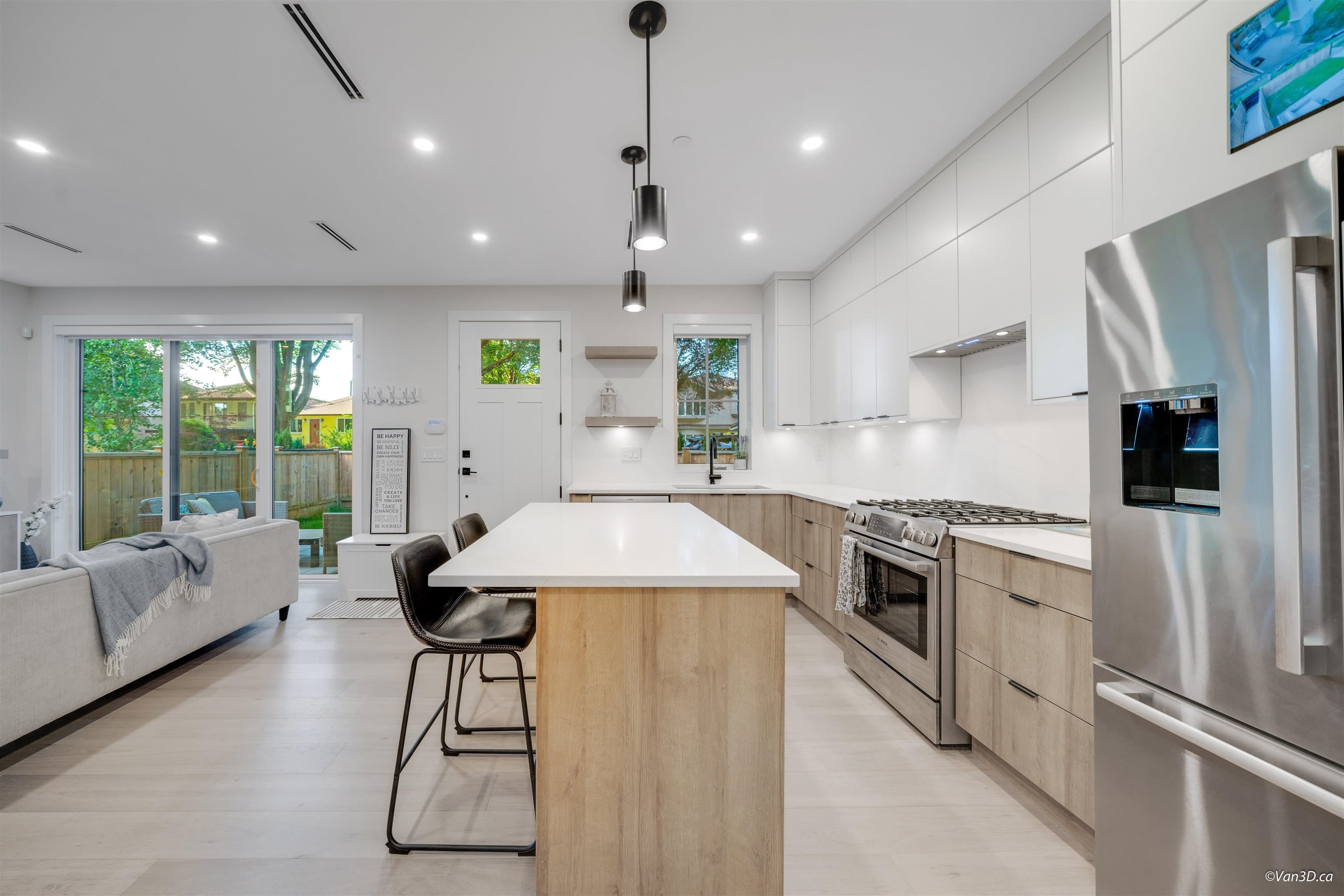 2558 William Street, Vancouver, V5K 2Y4 — photo 4