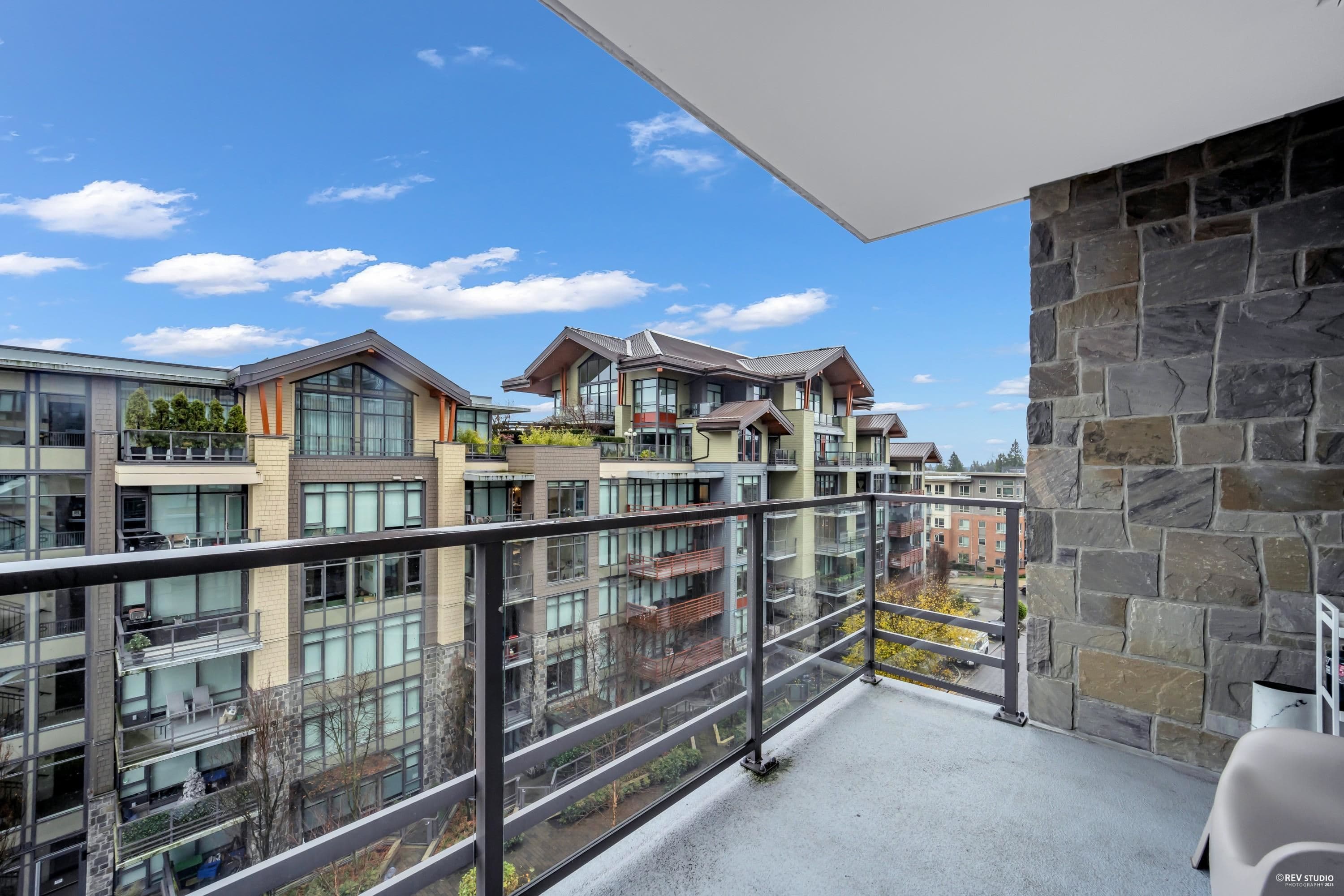 405 - 2785 Library Lane, North Vancouver, V7J 0C3 — photo 2