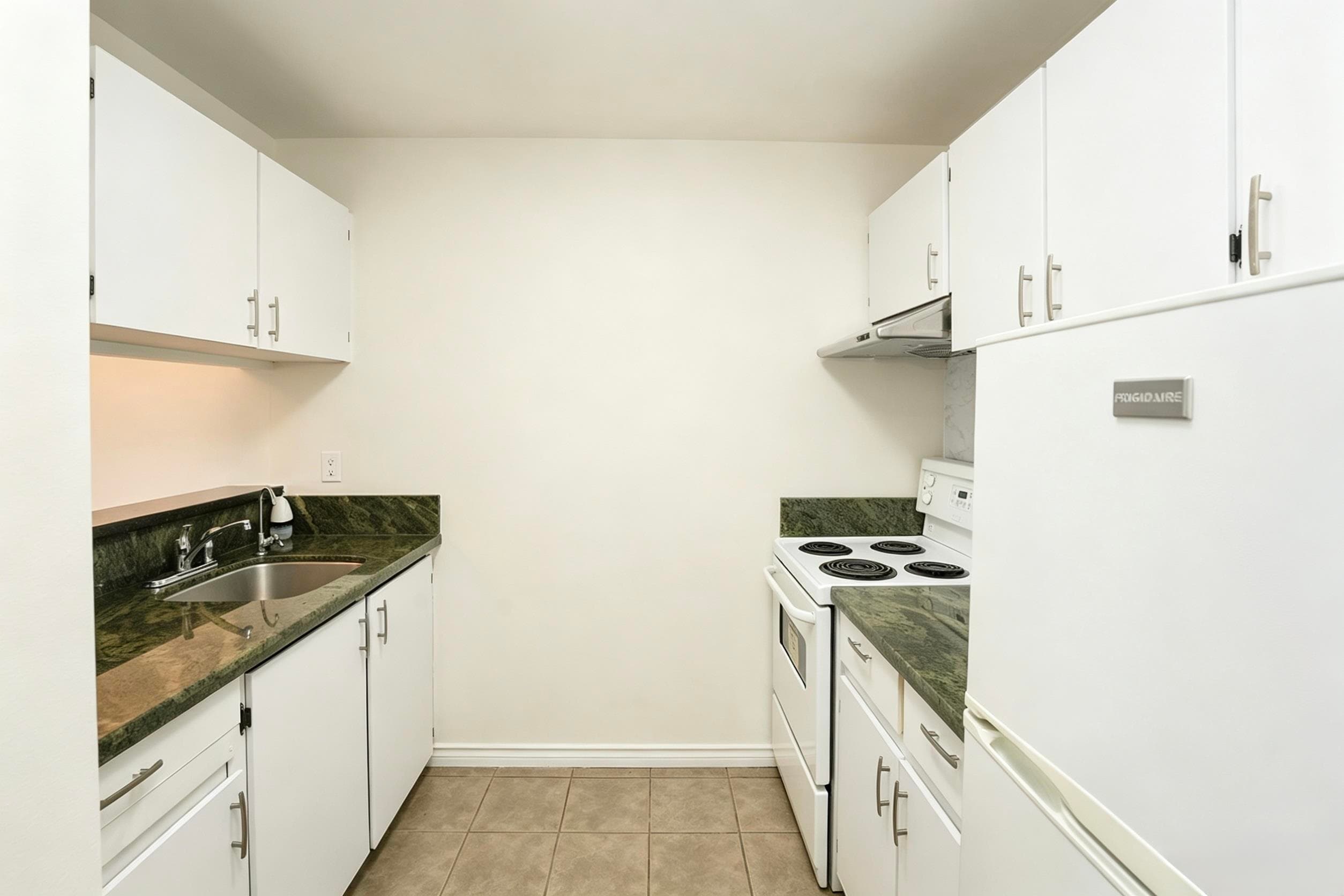 413 - 8120 Colonial Drive, Richmond, V7C 4V2 — photo 3