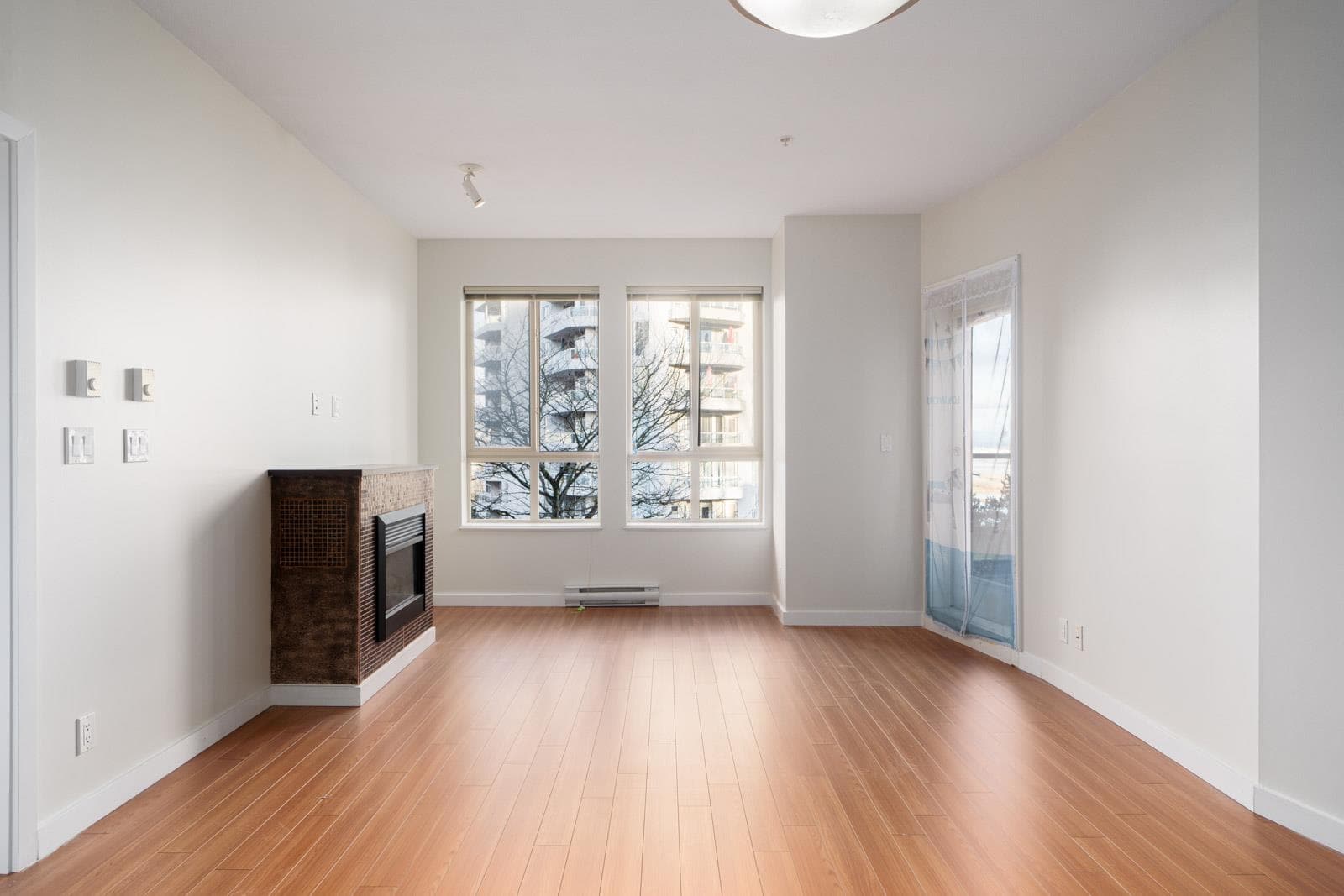 207 - 225 Francis Way, New Westminster, V3L 0G1 — photo 2