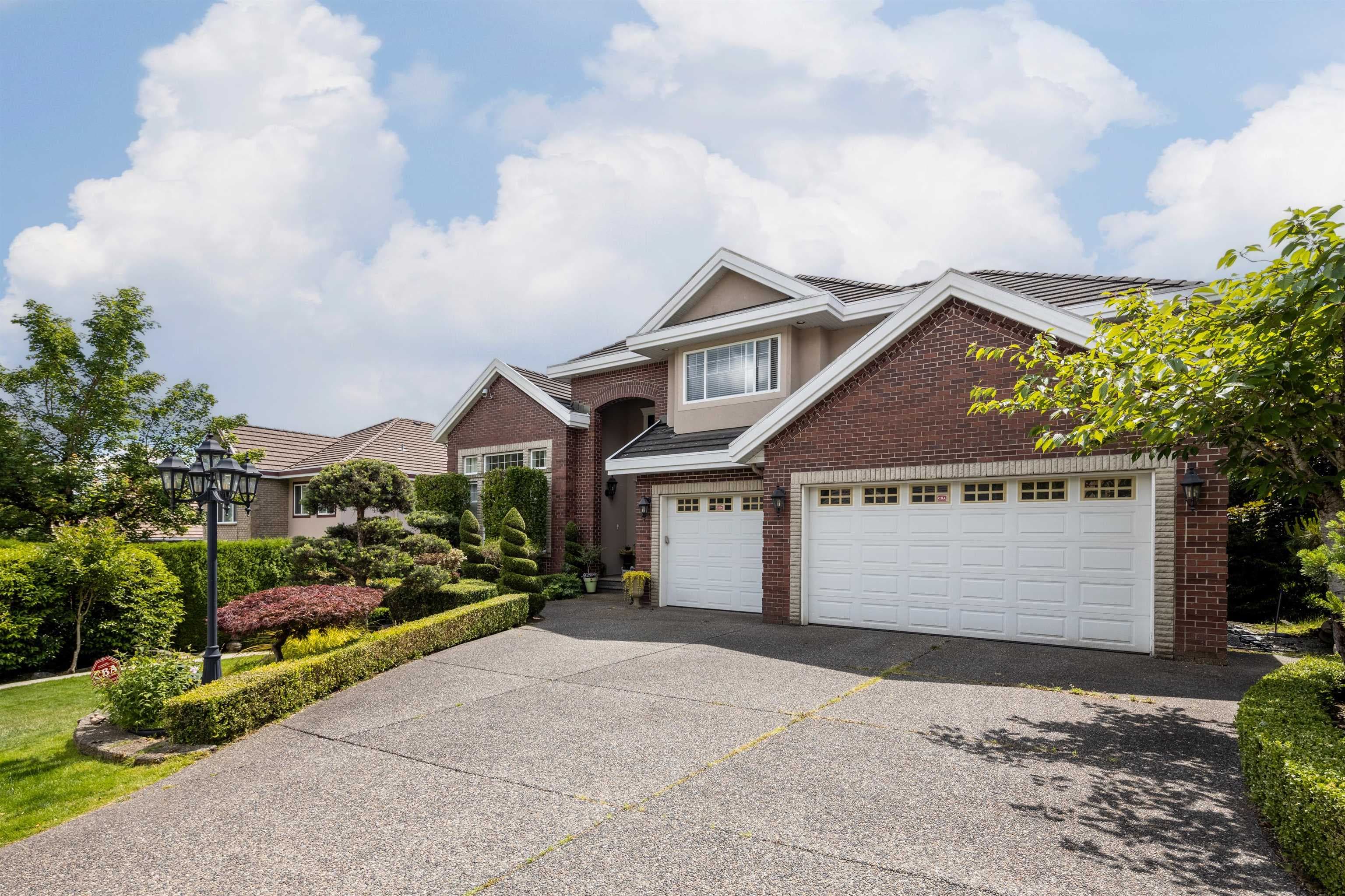 3086 Carousel Court, Coquitlam, V3E 3E1 — photo 2