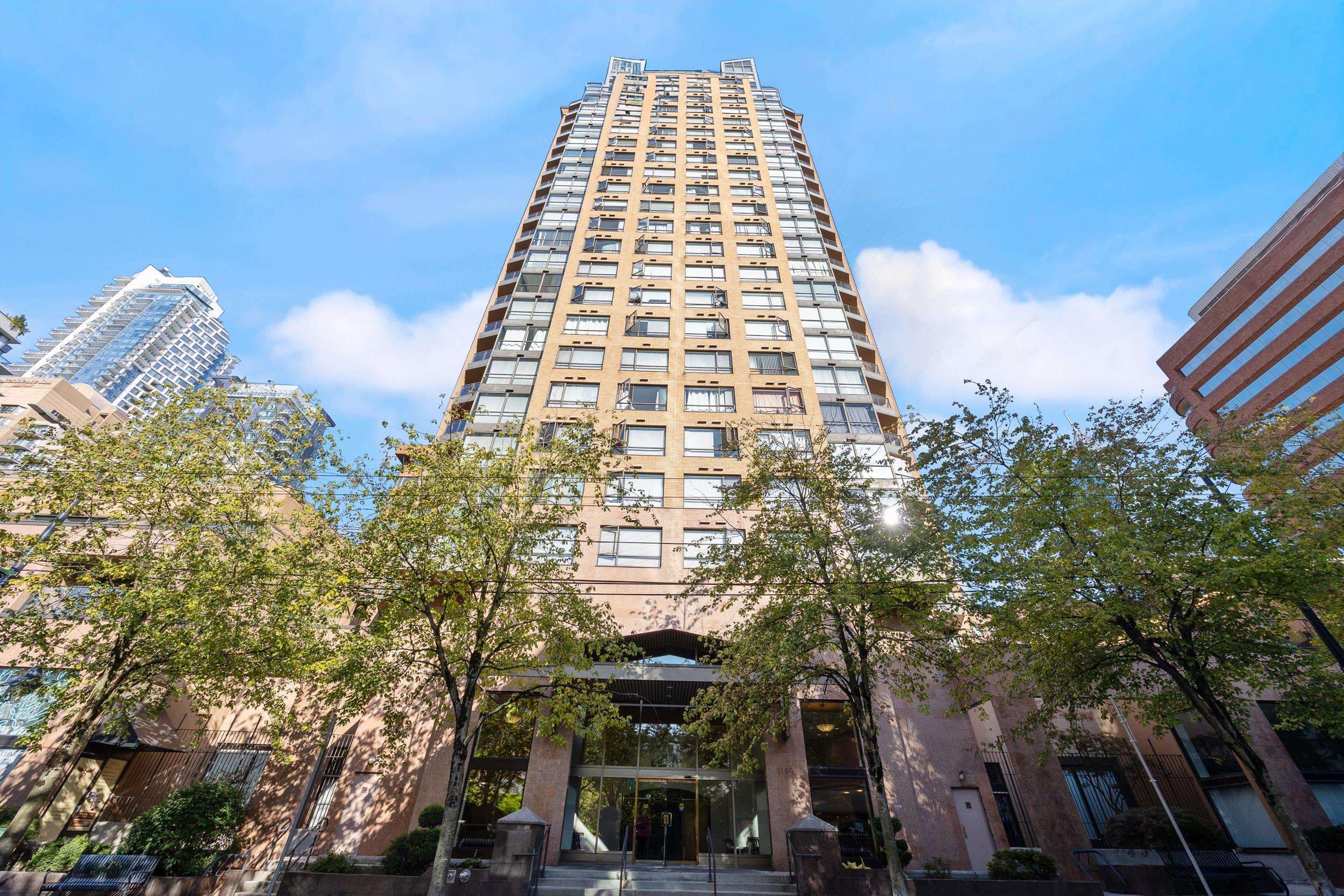 907 - 1189 Howe Street, Vancouver, V6Z 2X4 — photo 2