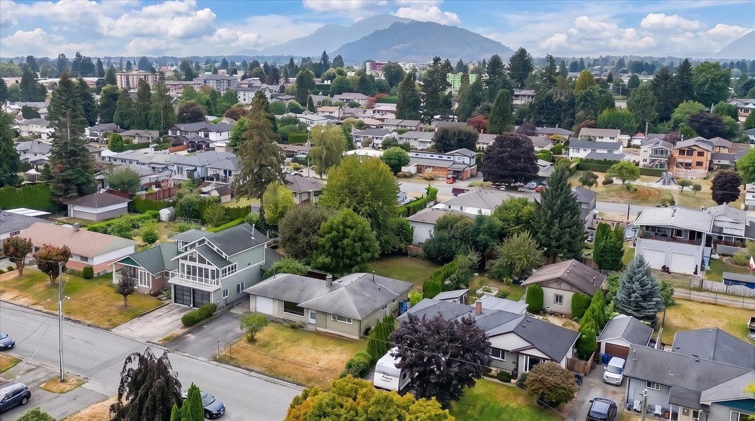 9647 Windsor Street, Chilliwack