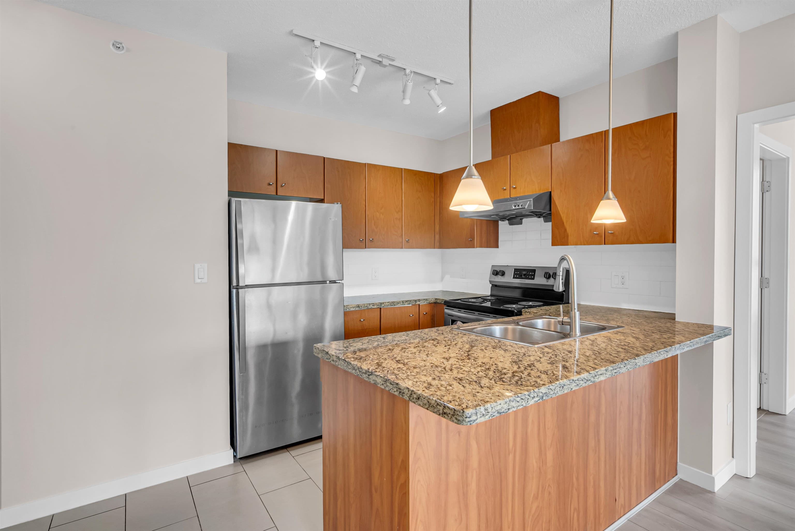 1104 - 511 Rochester Avenue, Coquitlam, V3K 0A2 — photo 5