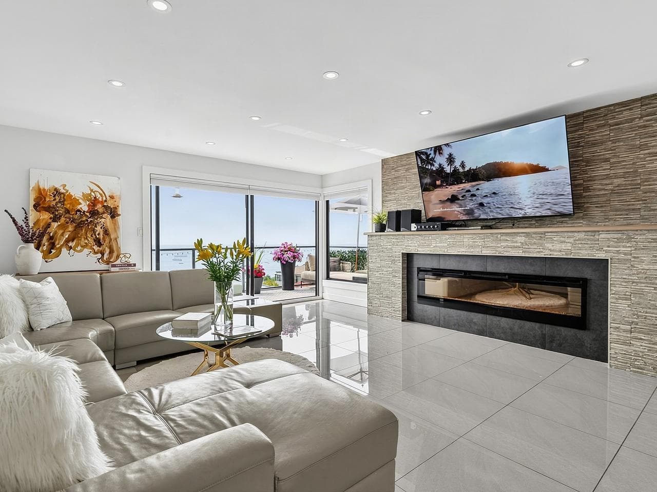 31 - 2216 Folkestone Way, West Vancouver