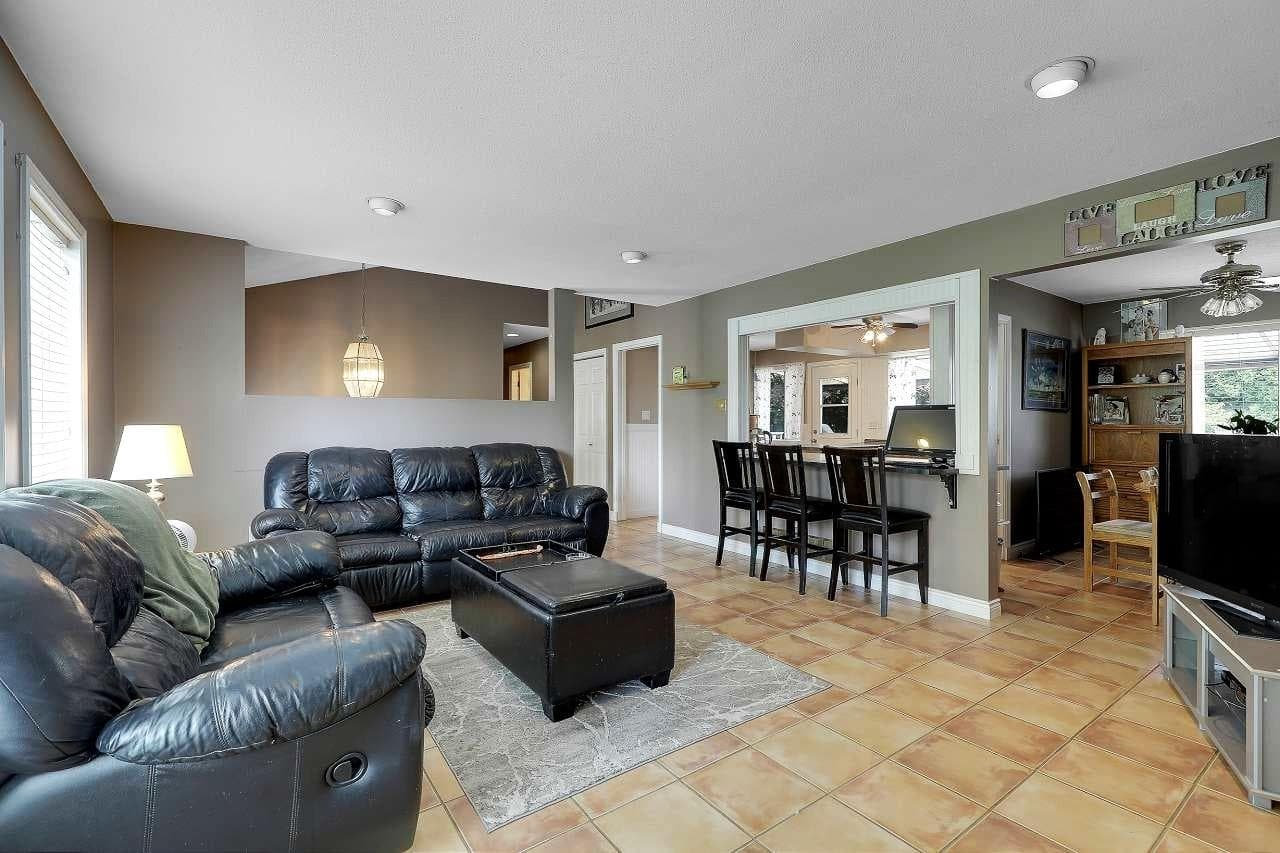 9230 212b Street, Langley, V1M 1K9 — photo 4