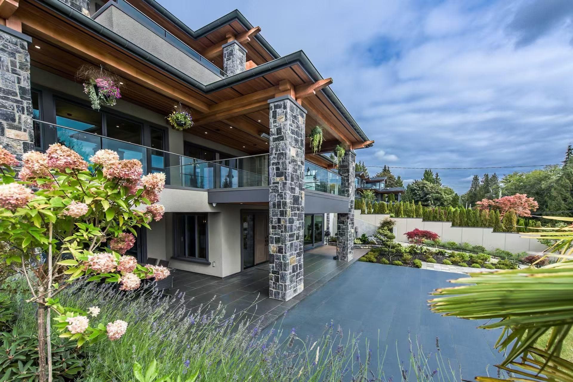 1765 Queens Avenue, West Vancouver, V7V 2X6 — photo 3