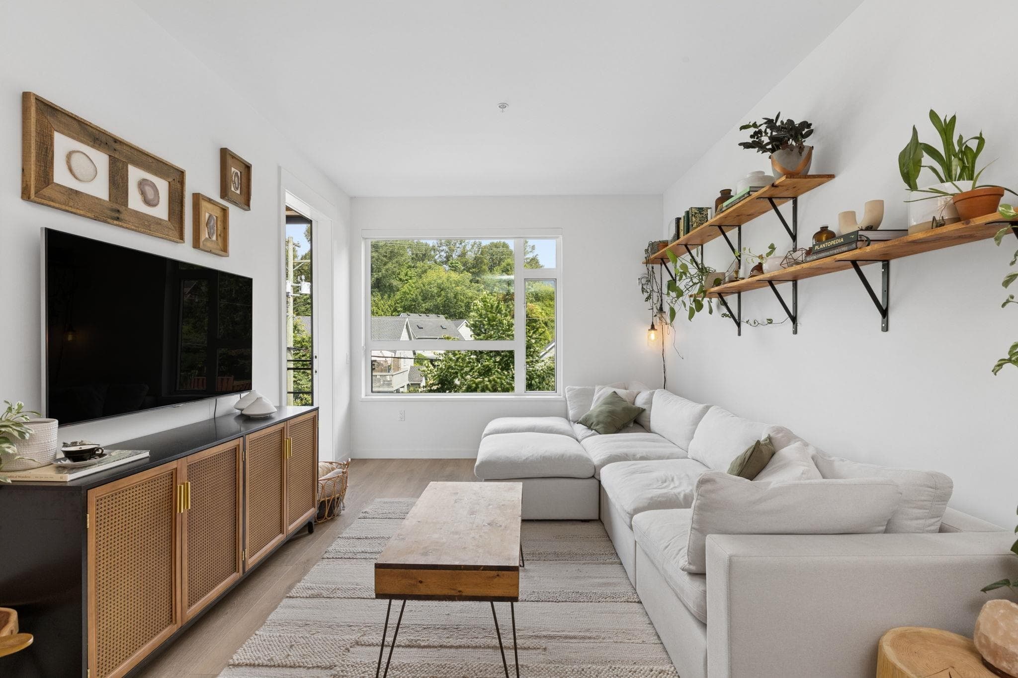 209 - 715 W 15th Street, North Vancouver, V7M 1T2 — photo 3