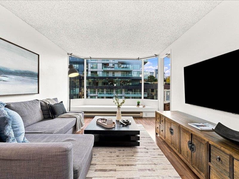608 - 1330 Hornby Street, Vancouver, V6Z 1W5 — photo 2