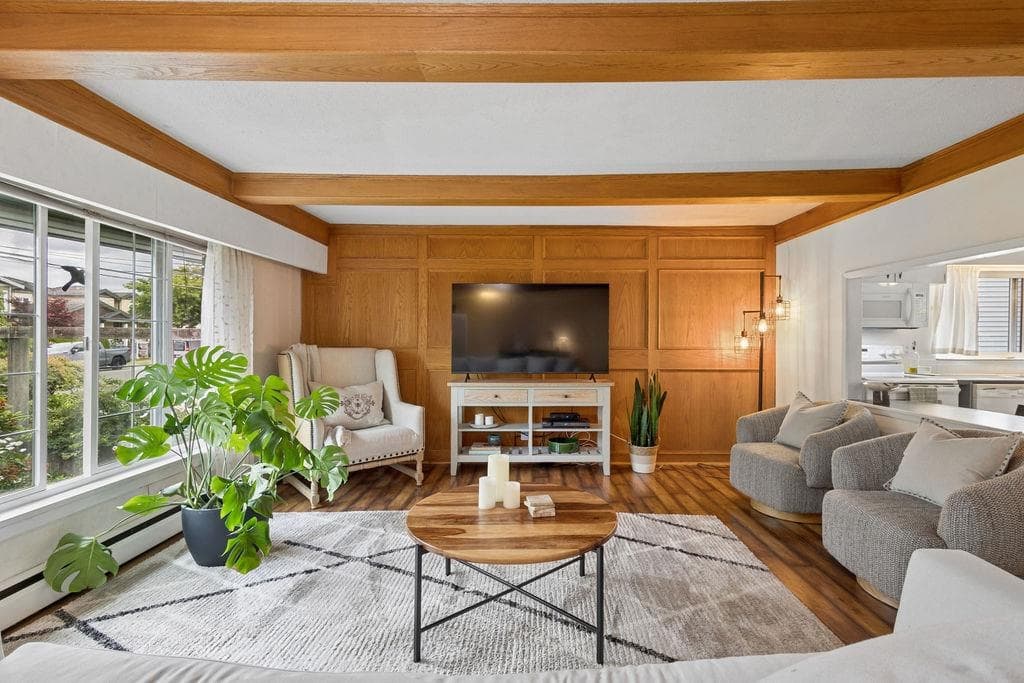 960 Cliff Avenue, Burnaby, V5A 2J5 — photo 3