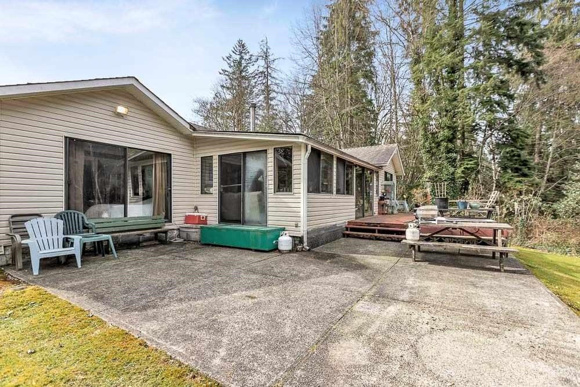 12954 Mill Street, Maple Ridge, V4R 2R8 — photo 4