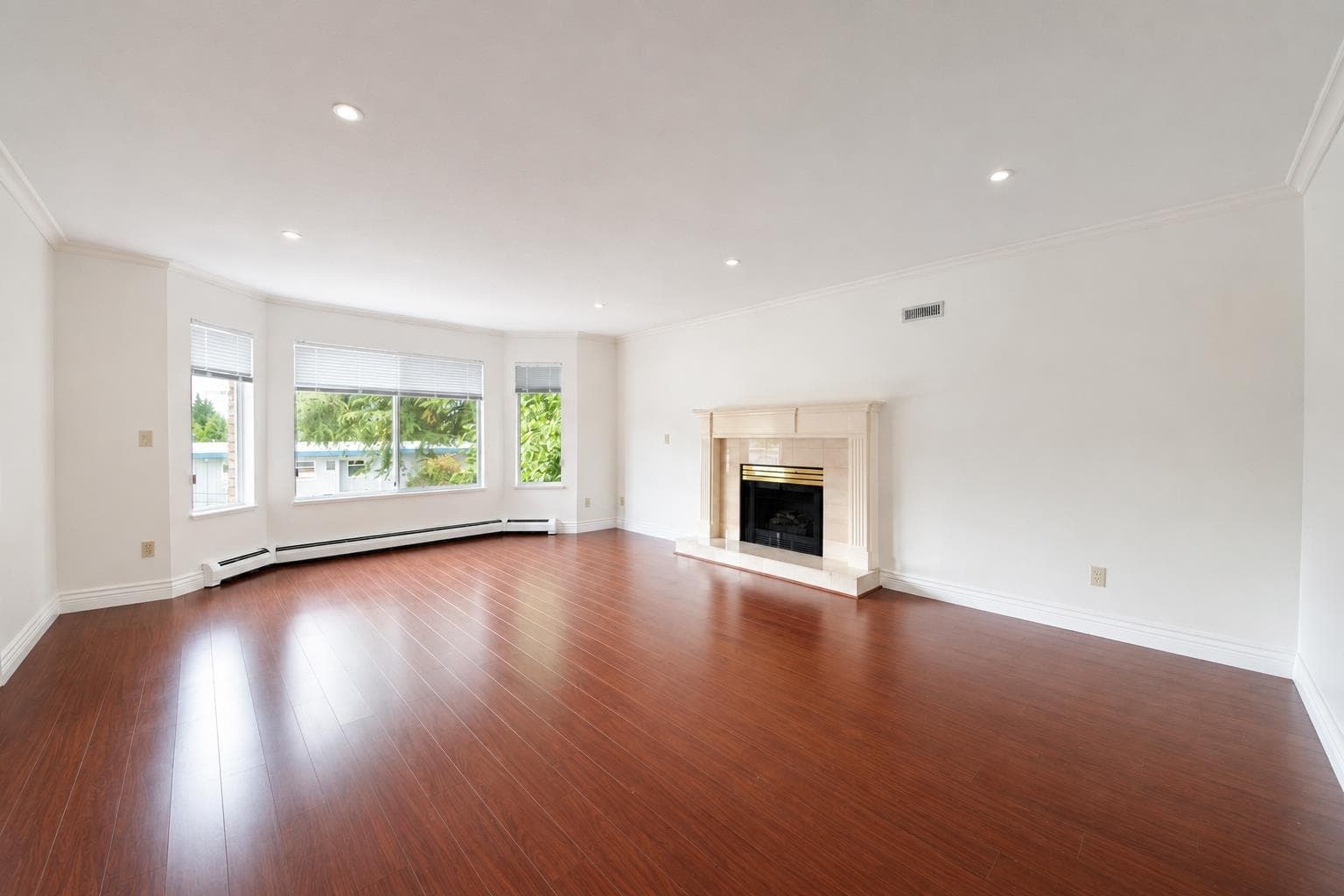 963 Merritt Street, Coquitlam, V3J 7K9 — photo 4