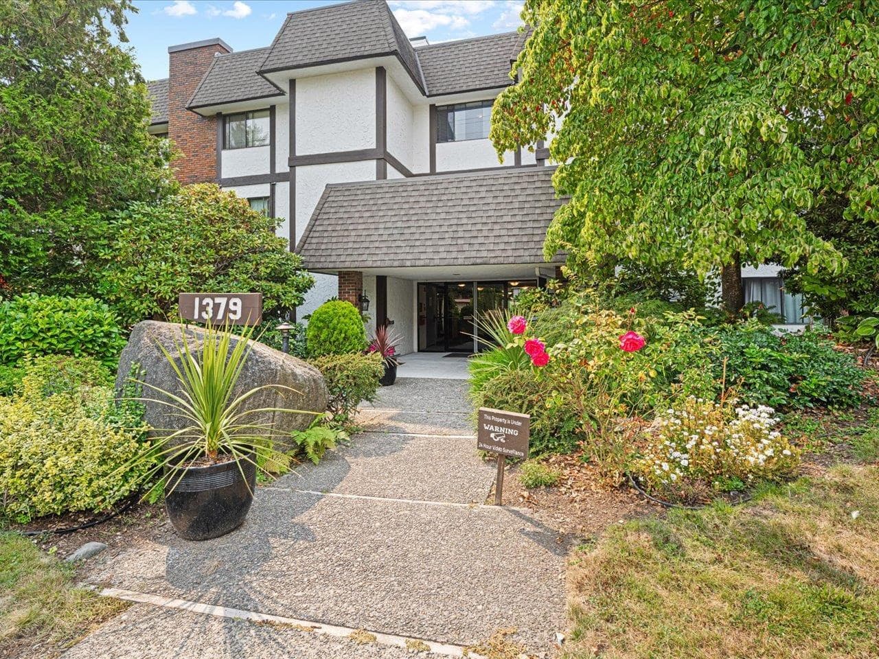 201 - 1379 Merklin Street, White Rock