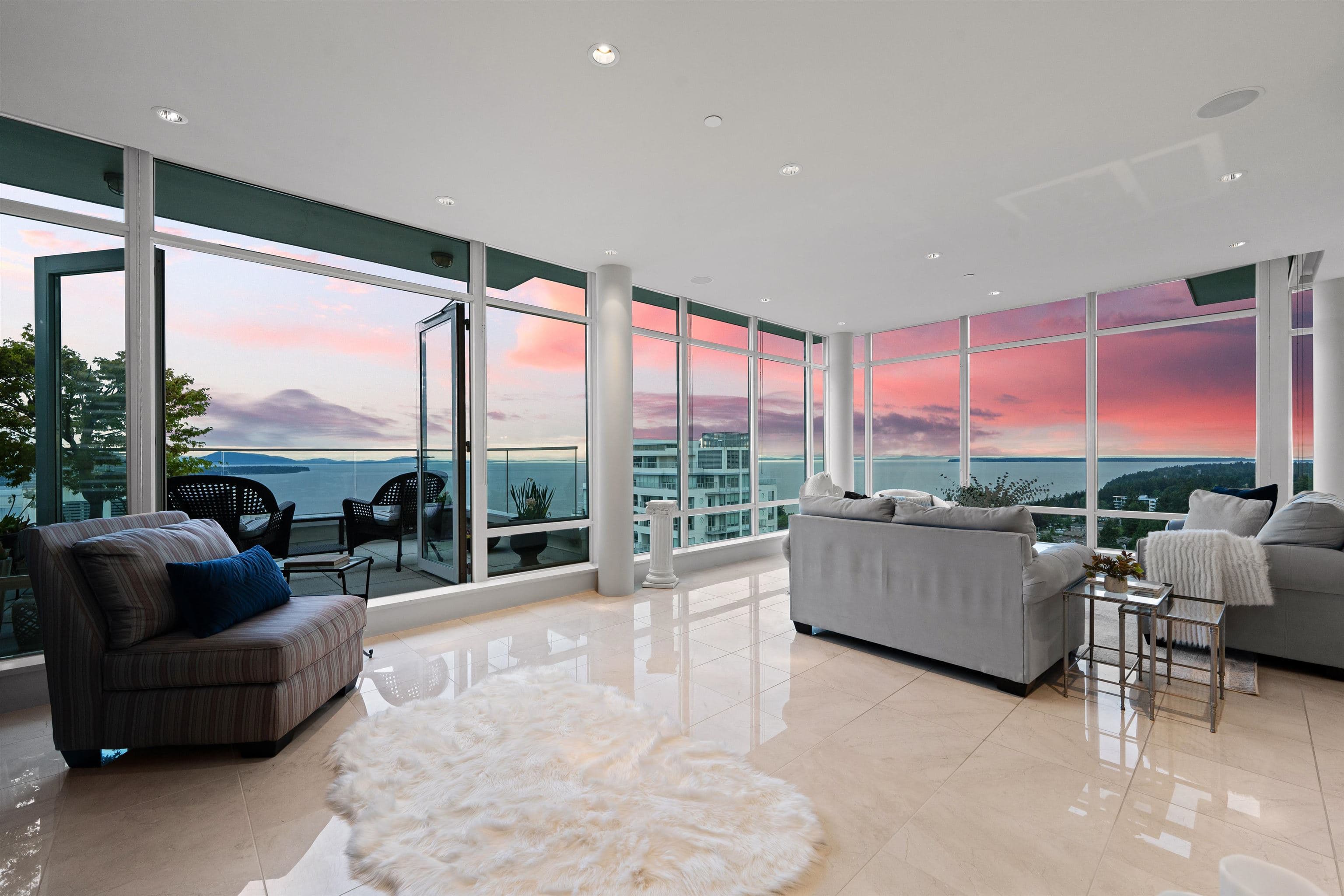 PH2 - 1473 Johnston Road, White Rock, V4B 0A2 — photo 4