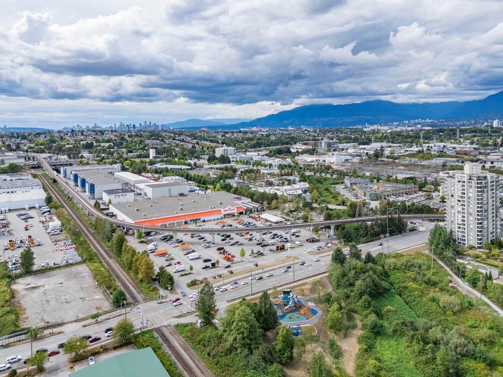 2501 - 2355 Madison Avenue, Burnaby, V5C 0B3 — photo 5