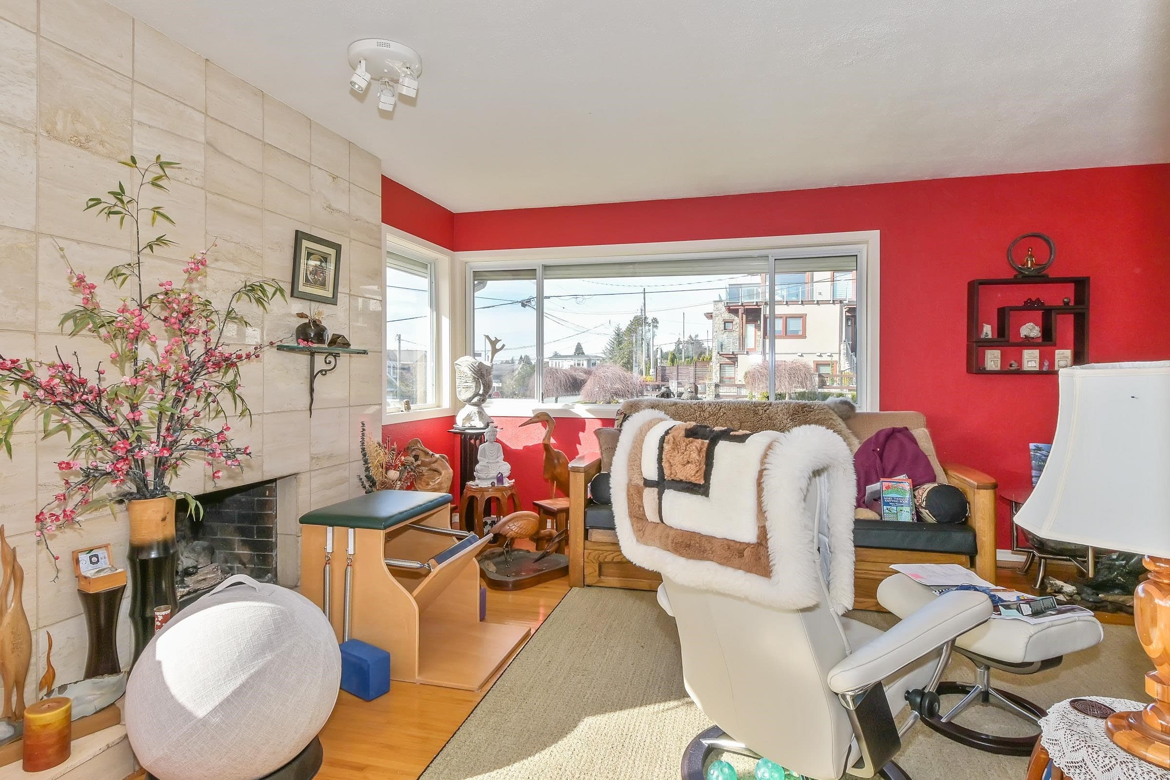 15761 Cliff Avenue, White Rock, V4B 1W4 — photo 5