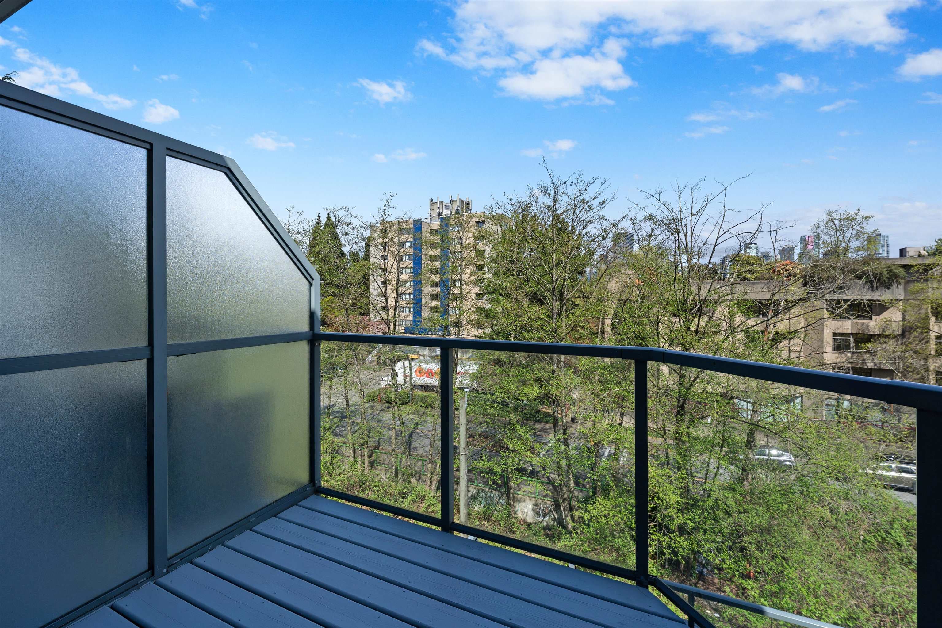 3 - 1355 W 4th Avenue, Vancouver, V6H 3Y8 — photo 5