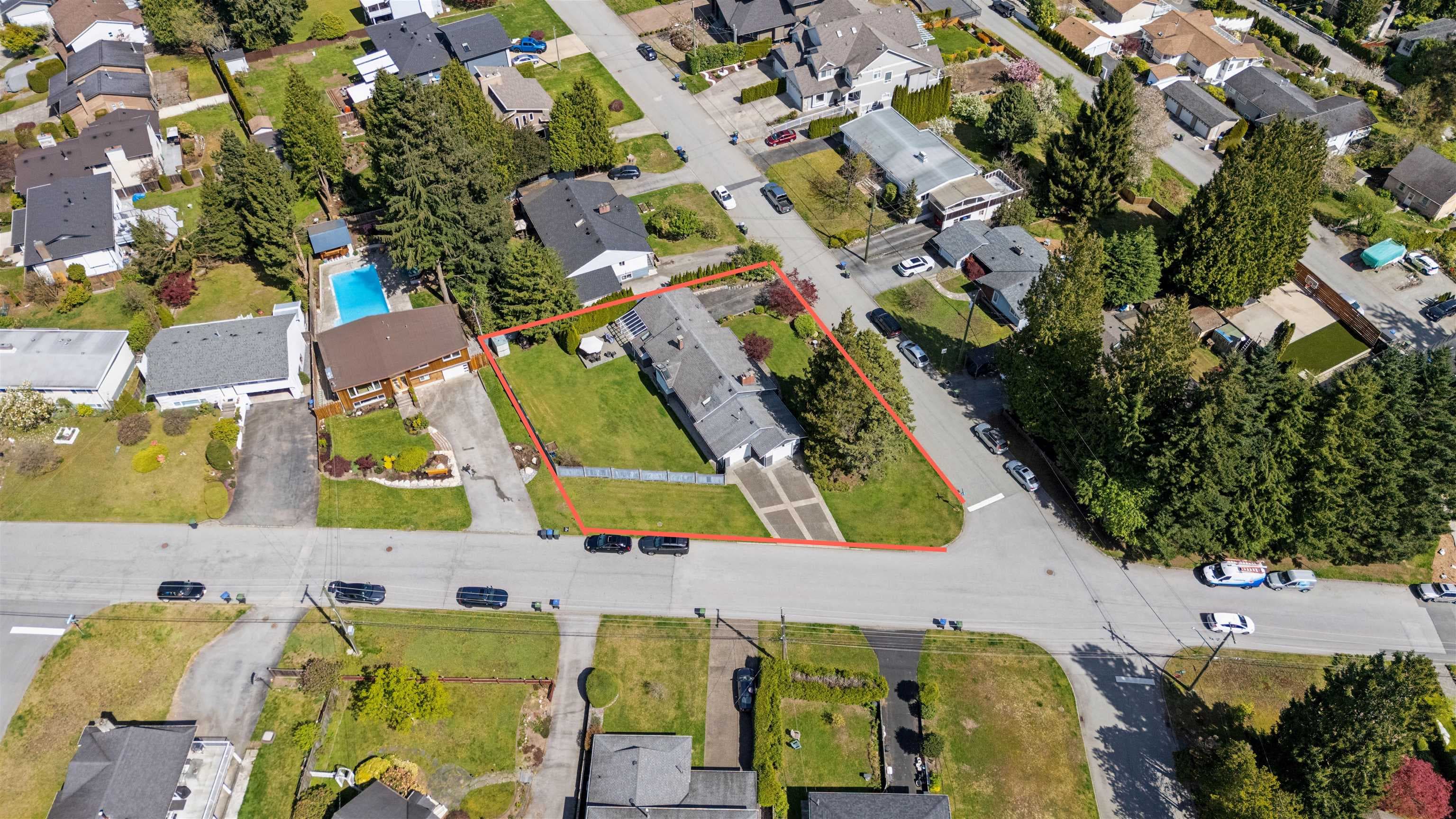 1005 Westmount Drive, Port Moody, V3H 1L1 — photo 2