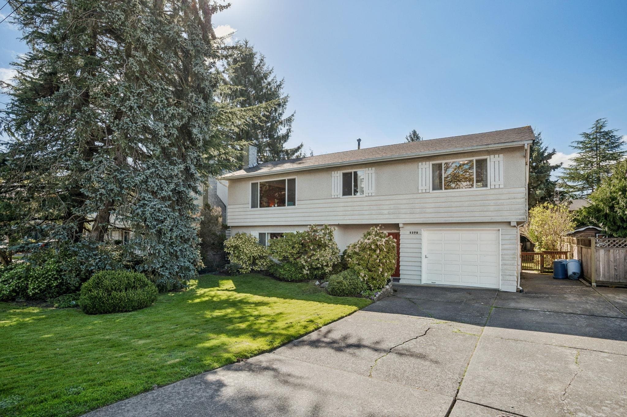 5392 Maple Crescent, Delta, V4K 1G2 — photo 1