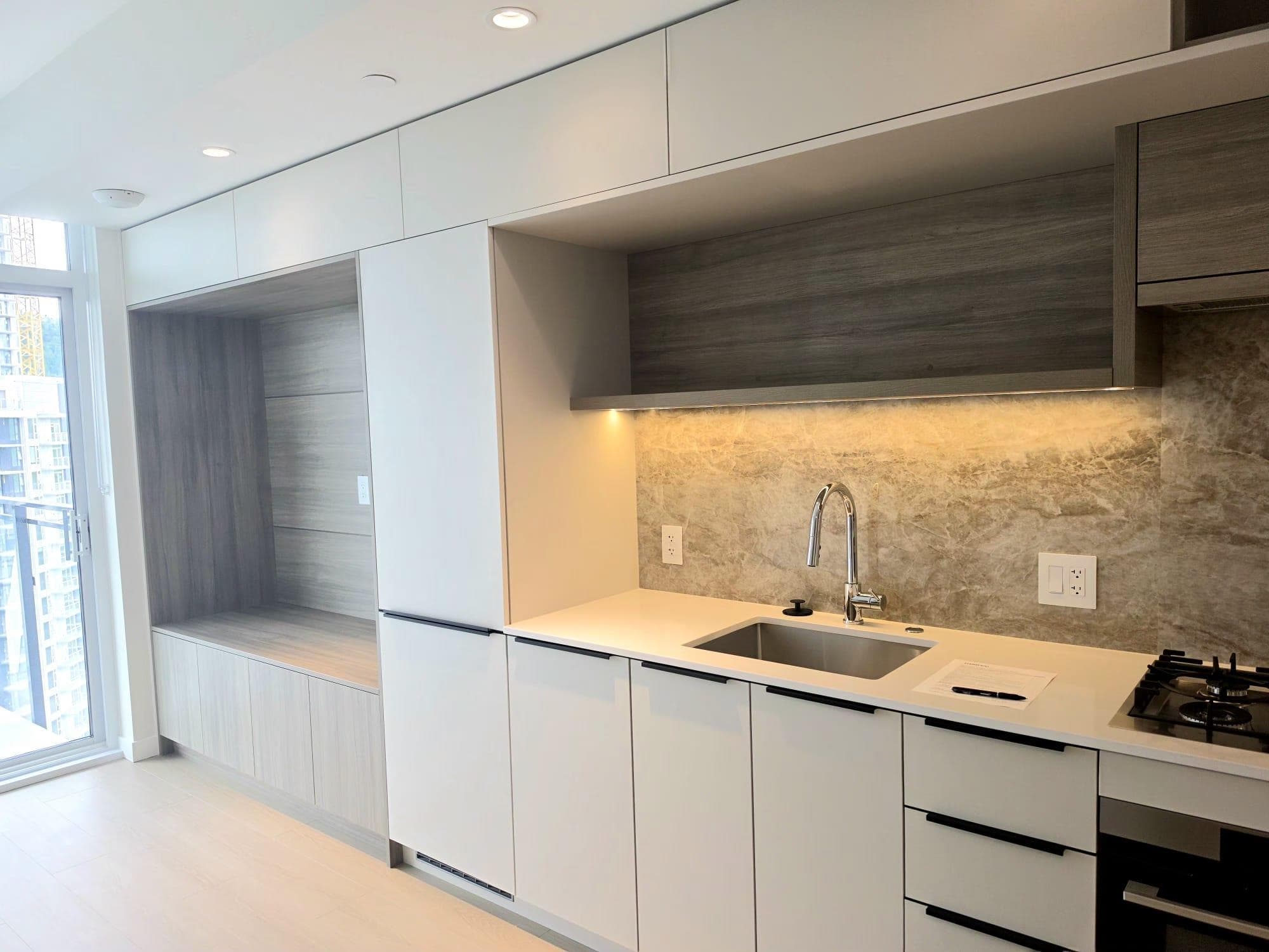 1xx6 - 608 Elmwood Street, Coquitlam, V3J 0V1 — photo 3