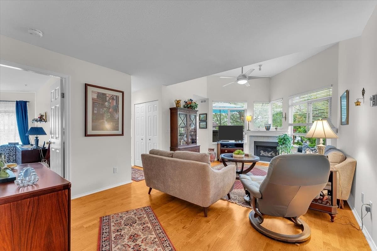 314 - 128 W 8th Street, North Vancouver, V7M 3M1 — photo 3