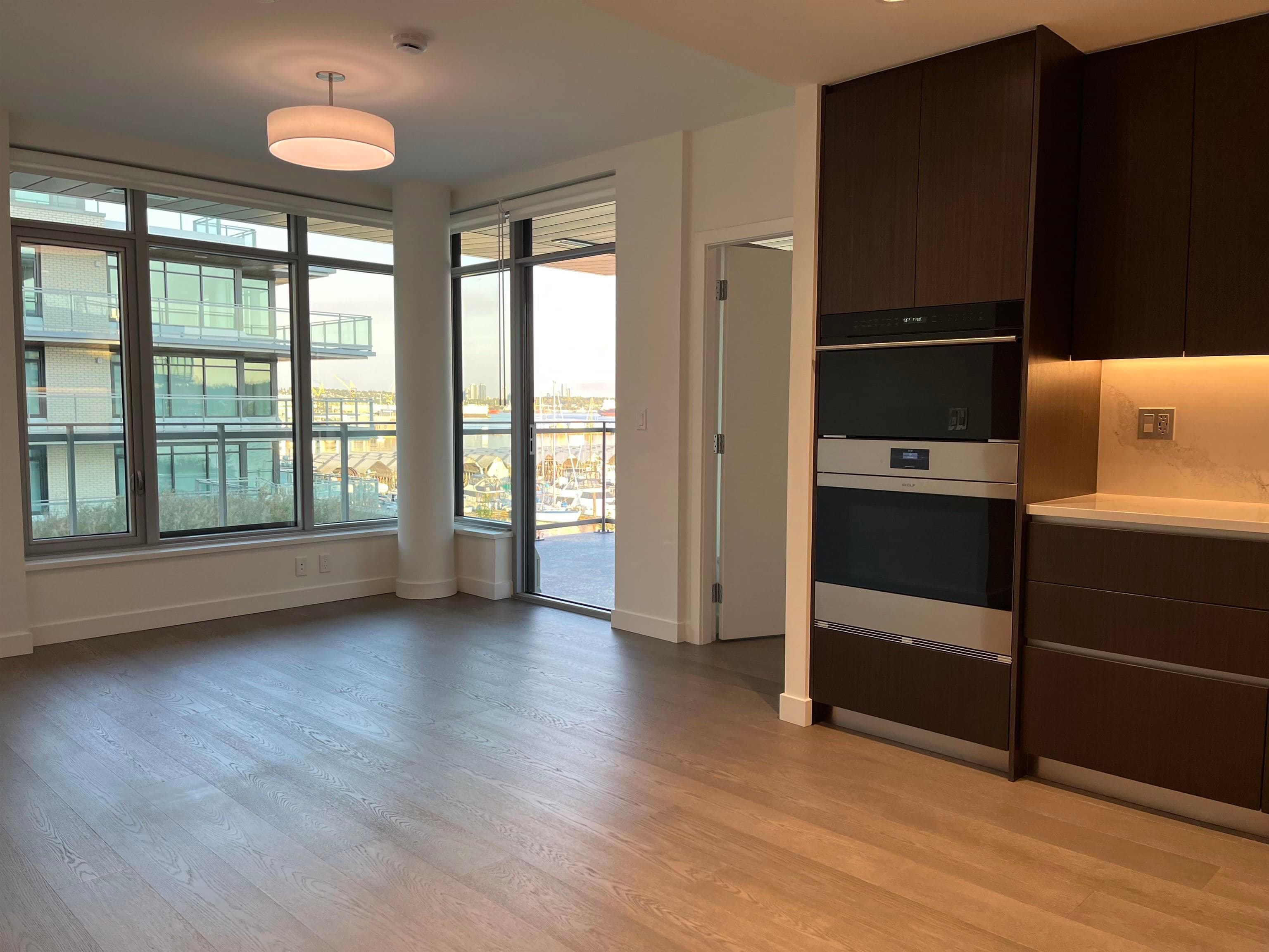 407 - 785 Harbour Way, North Vancouver, V7P 0G3 — photo 5