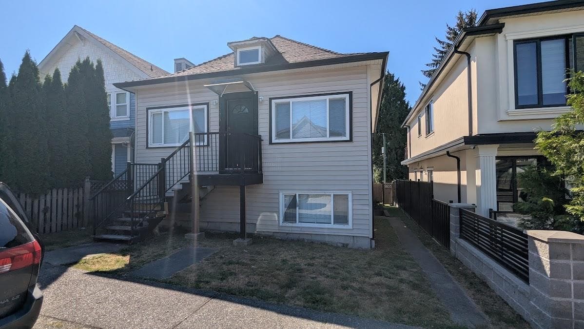 3775 Fleming Street, Vancouver, V5N 3W1 — photo 2