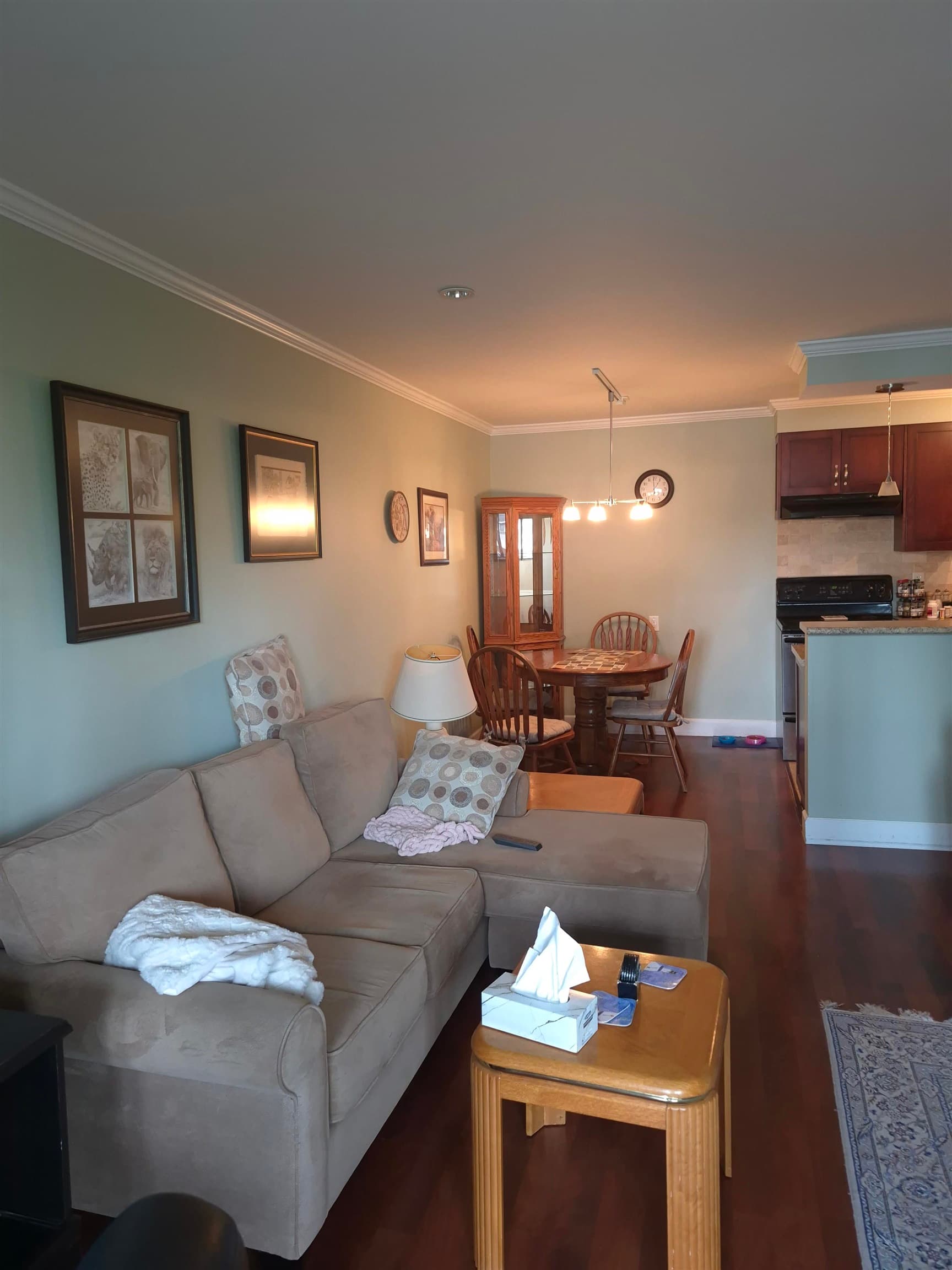 313 - 1448 Fir Street, White Rock, V4B 4B4 — photo 3