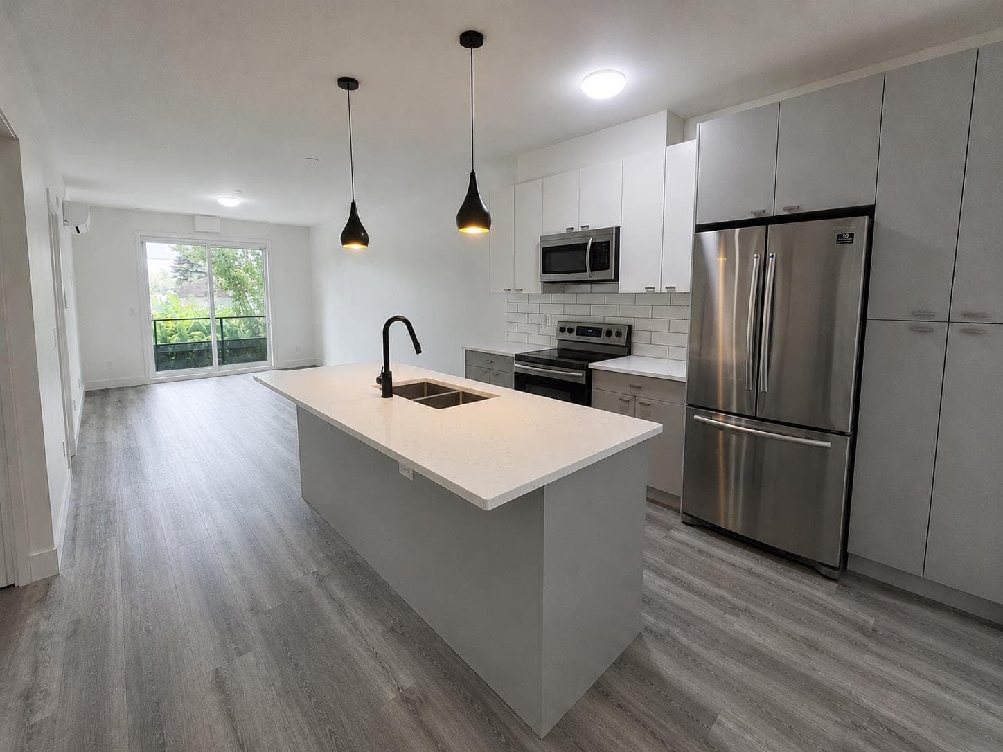 205 - 12320 222 Street, Maple Ridge, V2X 4K8 — photo 2