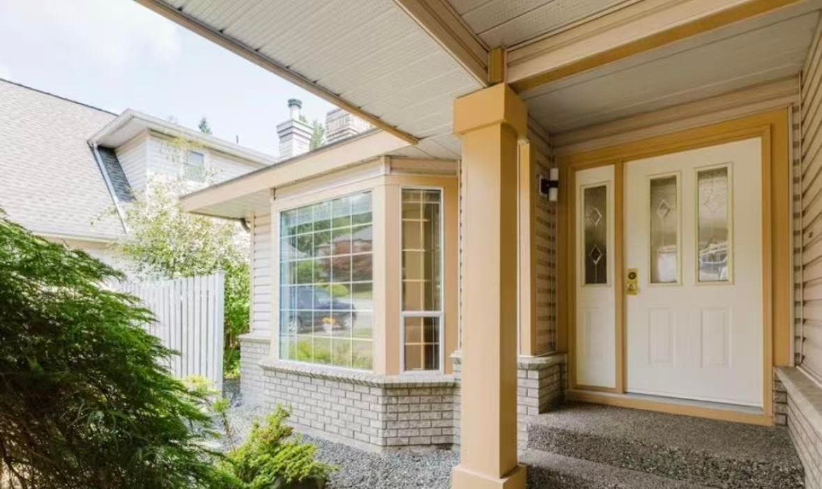 main and upper - 1565 Bramble Lane, Coquitlam, V3E 2T5 — photo 2