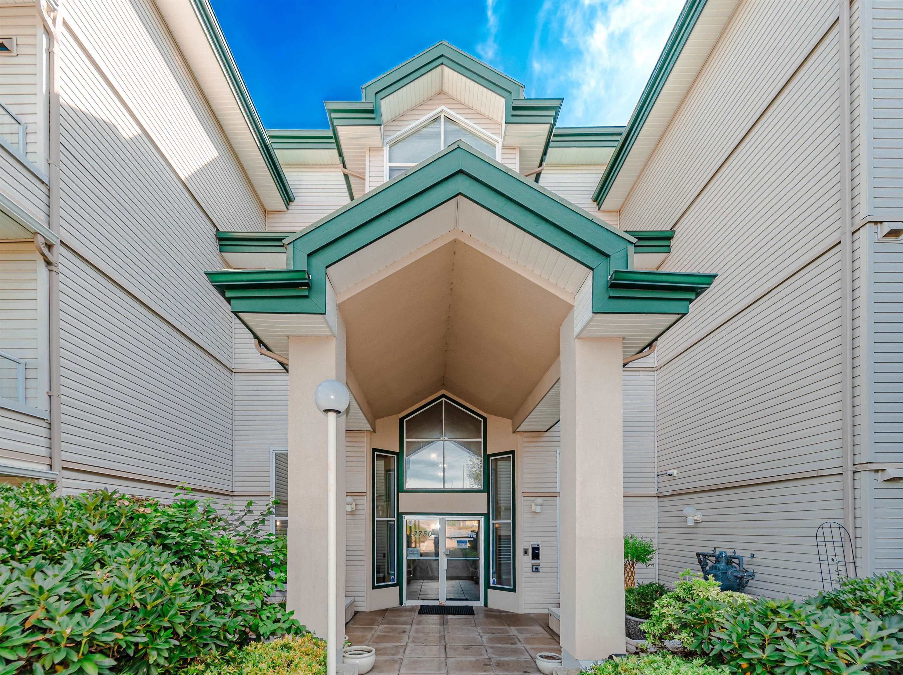 330 - 2750 Fairlane Street, Abbotsford, V2S 7K9 — photo 2