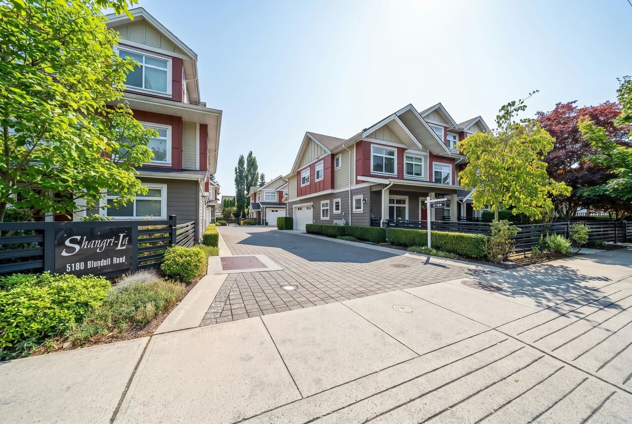 4 - 5180 Blundell Road, Richmond