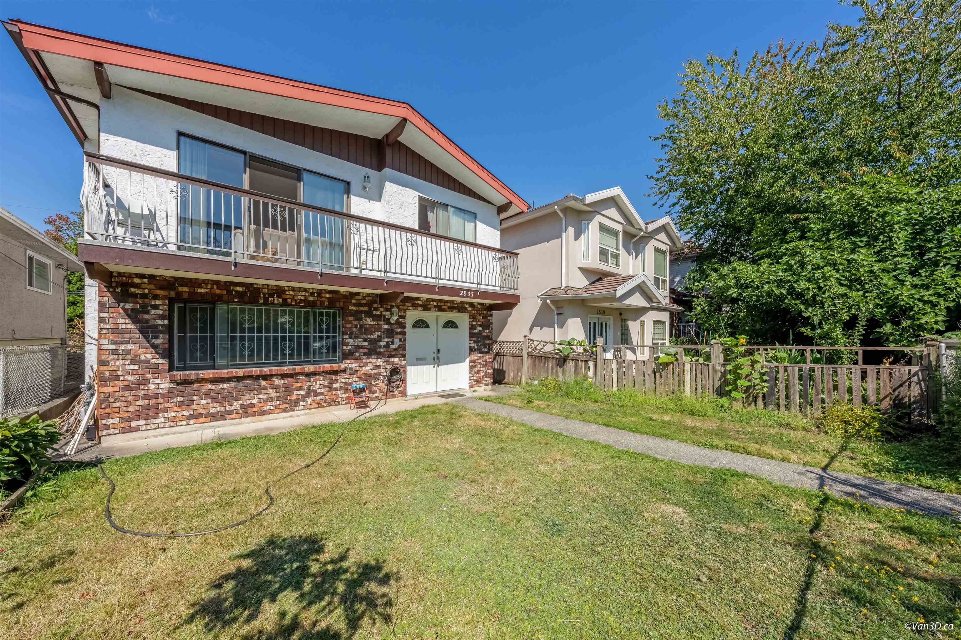 2537 E 27th Avenue, Vancouver, V5R 1N2 — photo 2