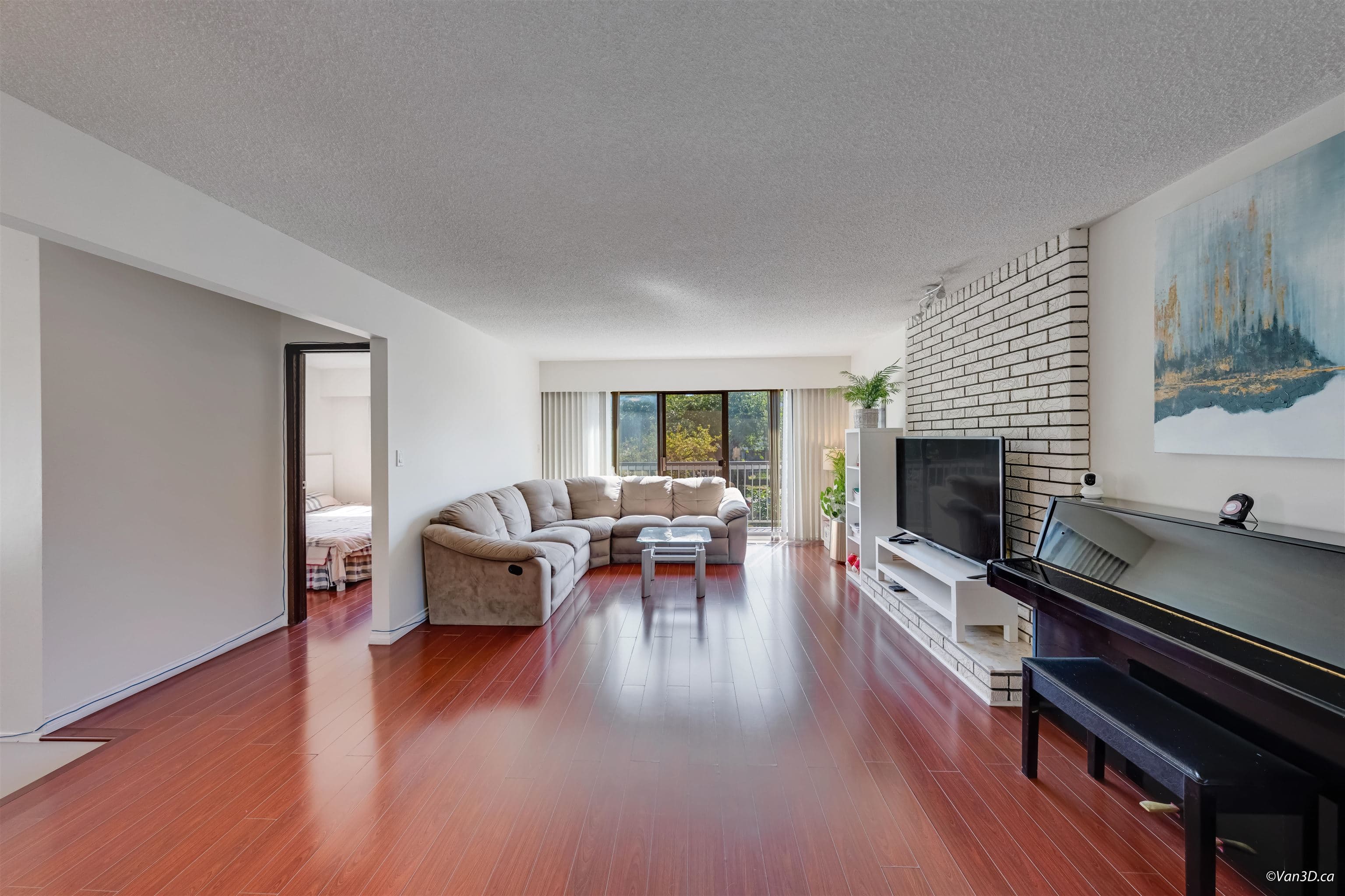 2537 E 27th Avenue, Vancouver, V5R 1N2 — photo 3