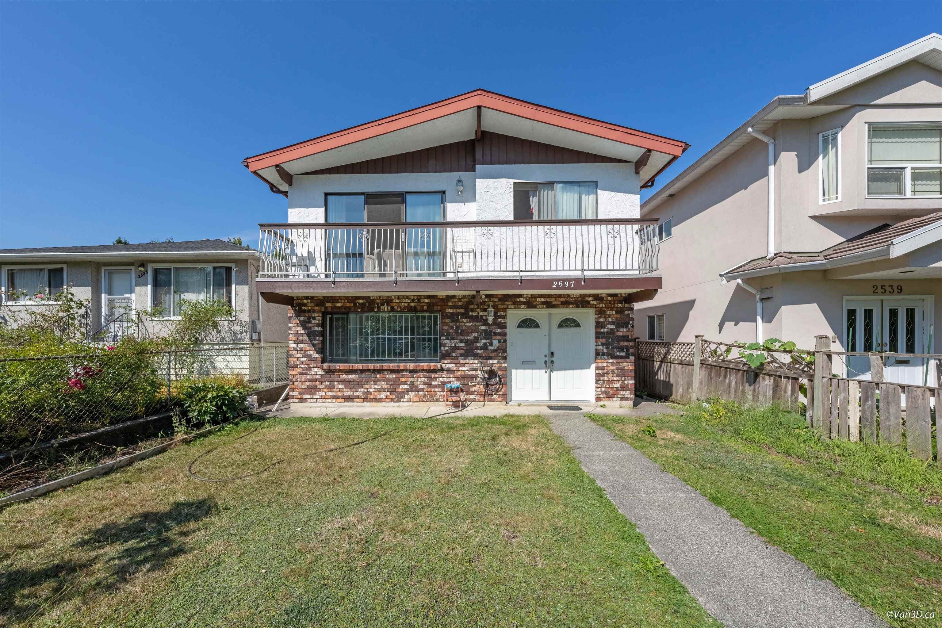 2537 E 27th Avenue, Vancouver, V5R 1N2 — photo 1