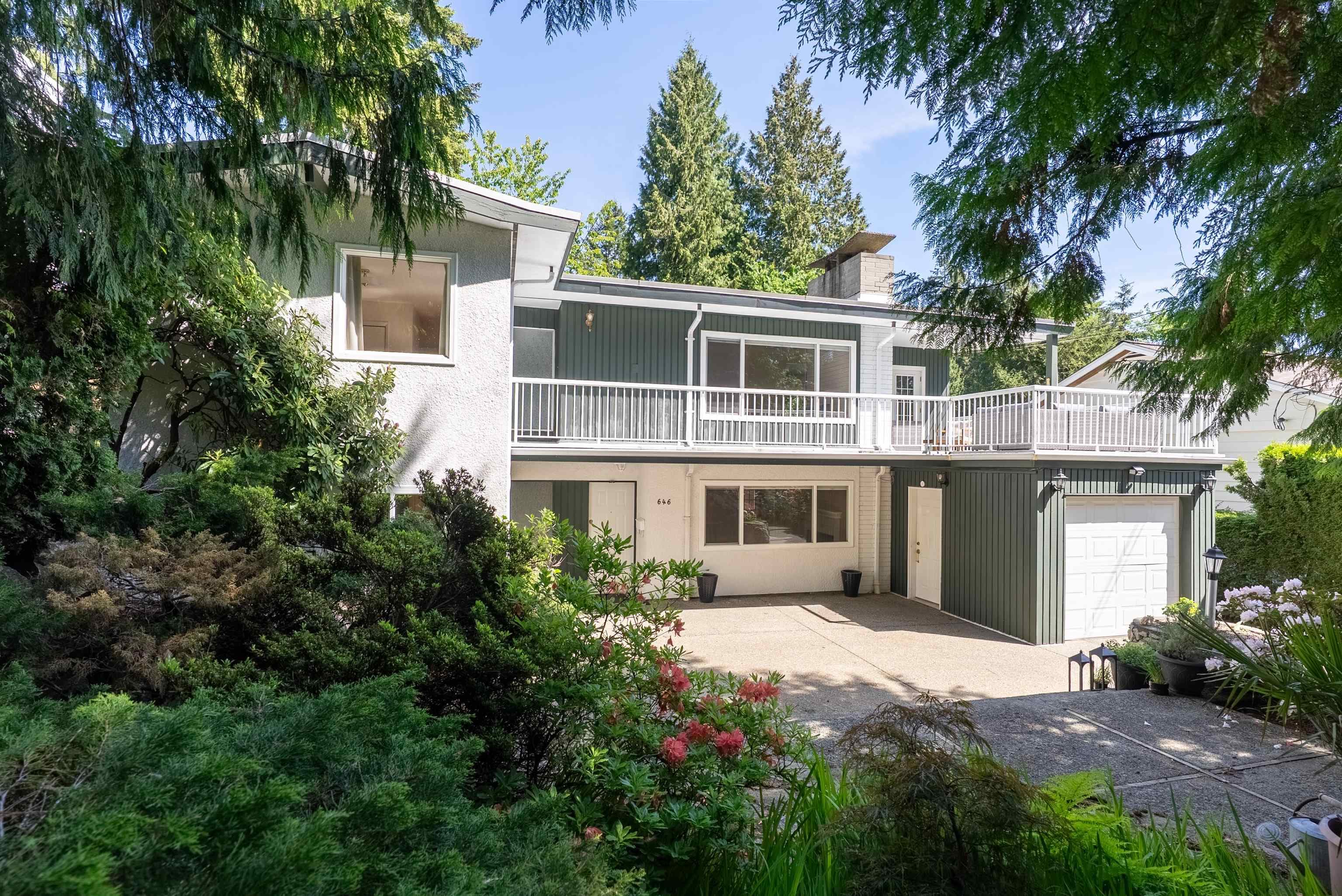 646 E Windsor Road, North Vancouver, V7N 1K7 — photo 1