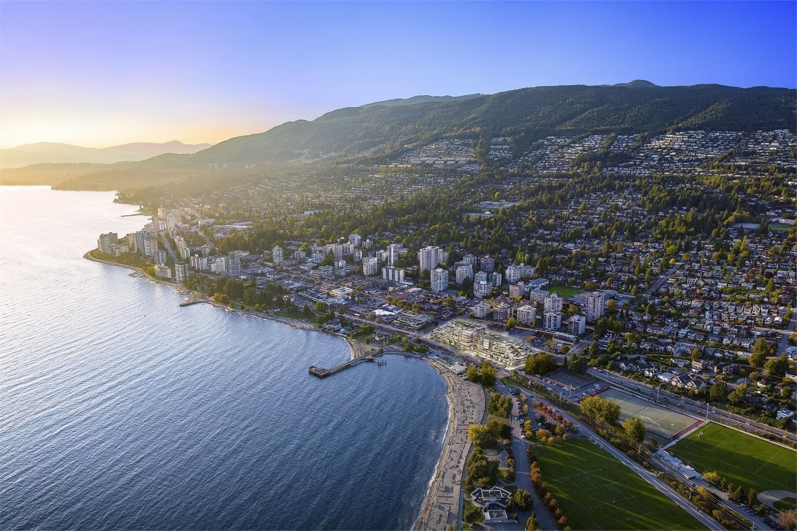 205 - 1327 Bellevue Avenue, West Vancouver