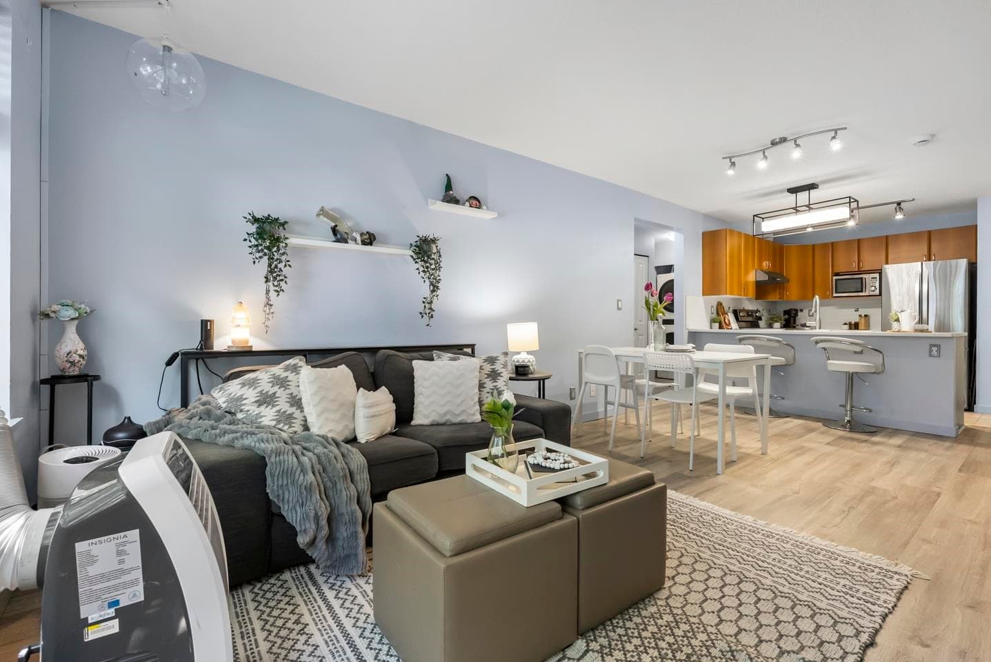 212 - 14885 105 Avenue, Surrey, V3R 2V6 — photo 3