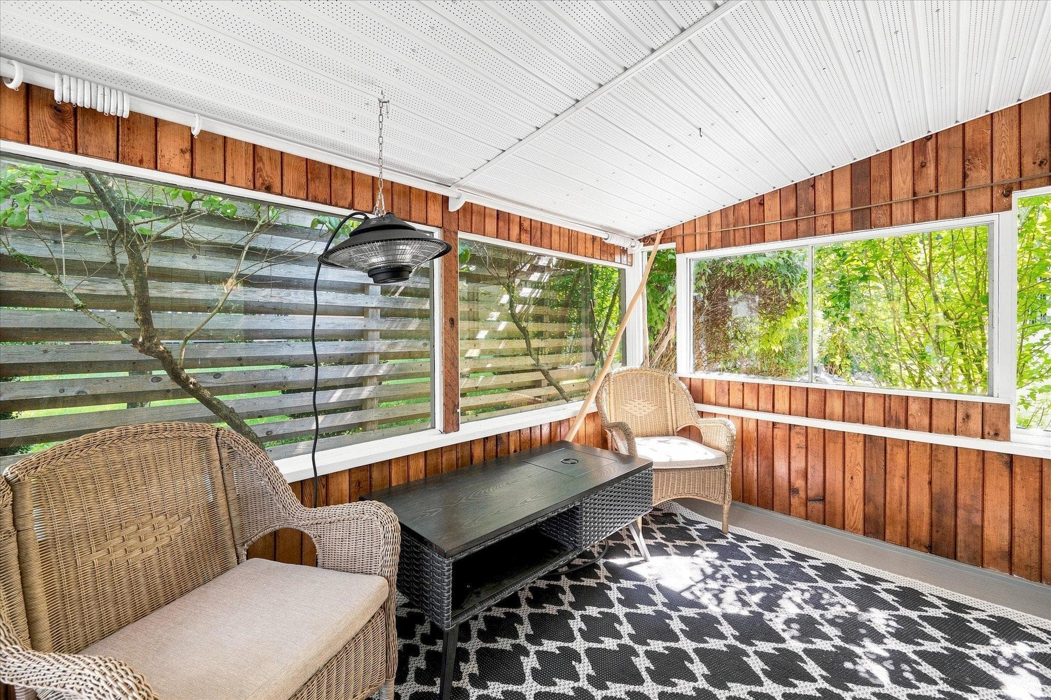 827 Minaty Lane, Britannia Beach, V0N 1J0 — photo 5