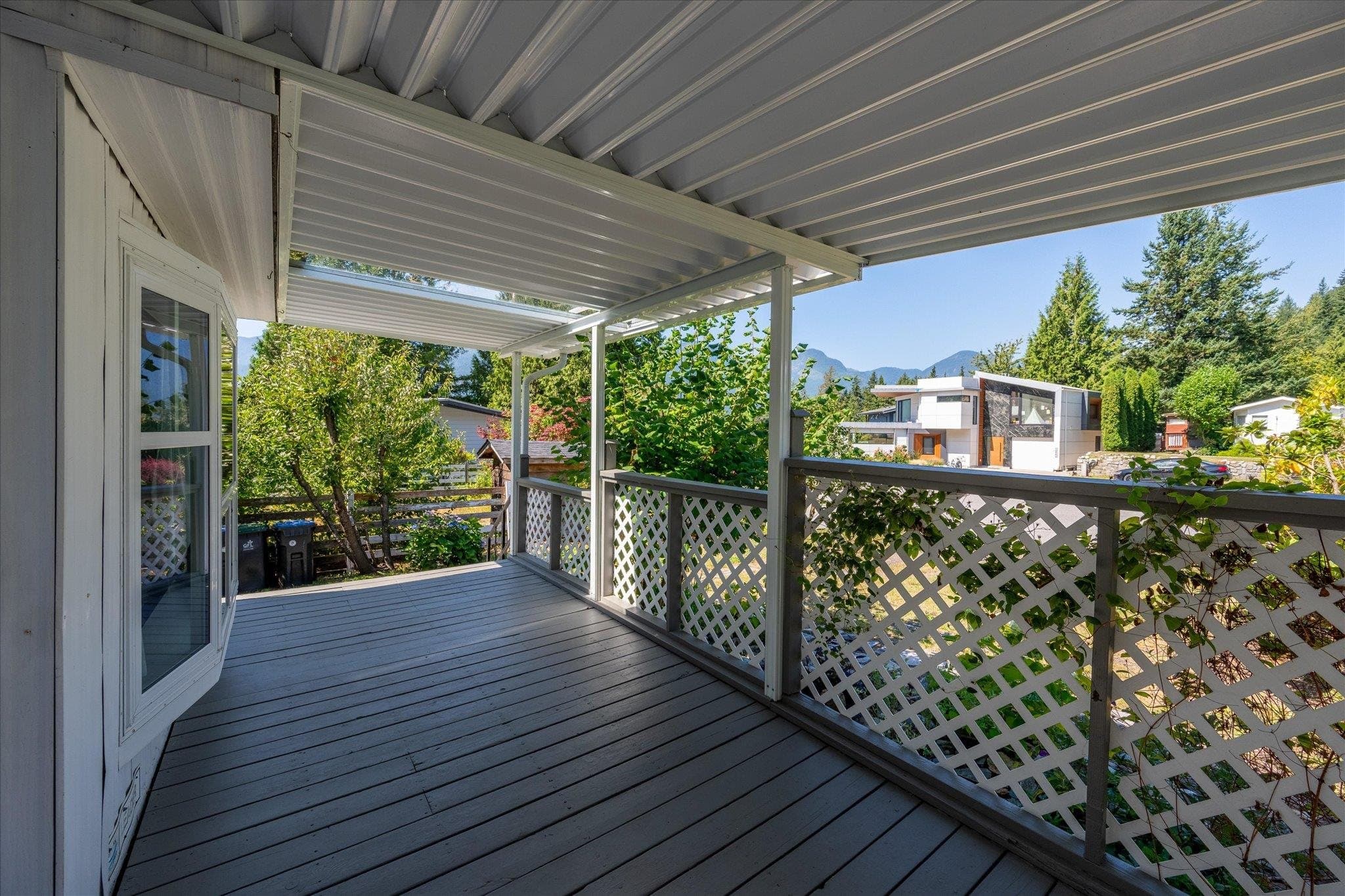 827 Minaty Lane, Britannia Beach, V0N 1J0 — photo 3