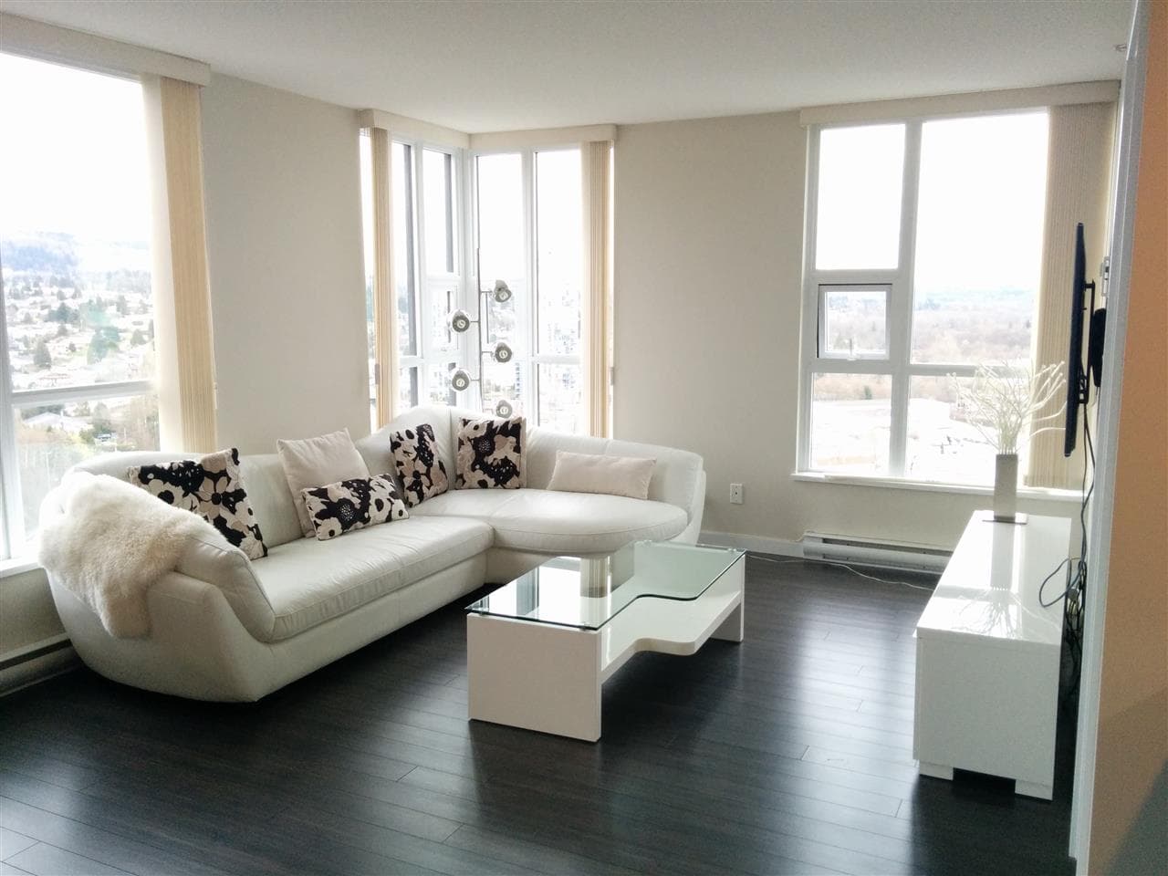 20fl - 2200 Douglas Road, Burnaby, V5C 5A7 — photo 1