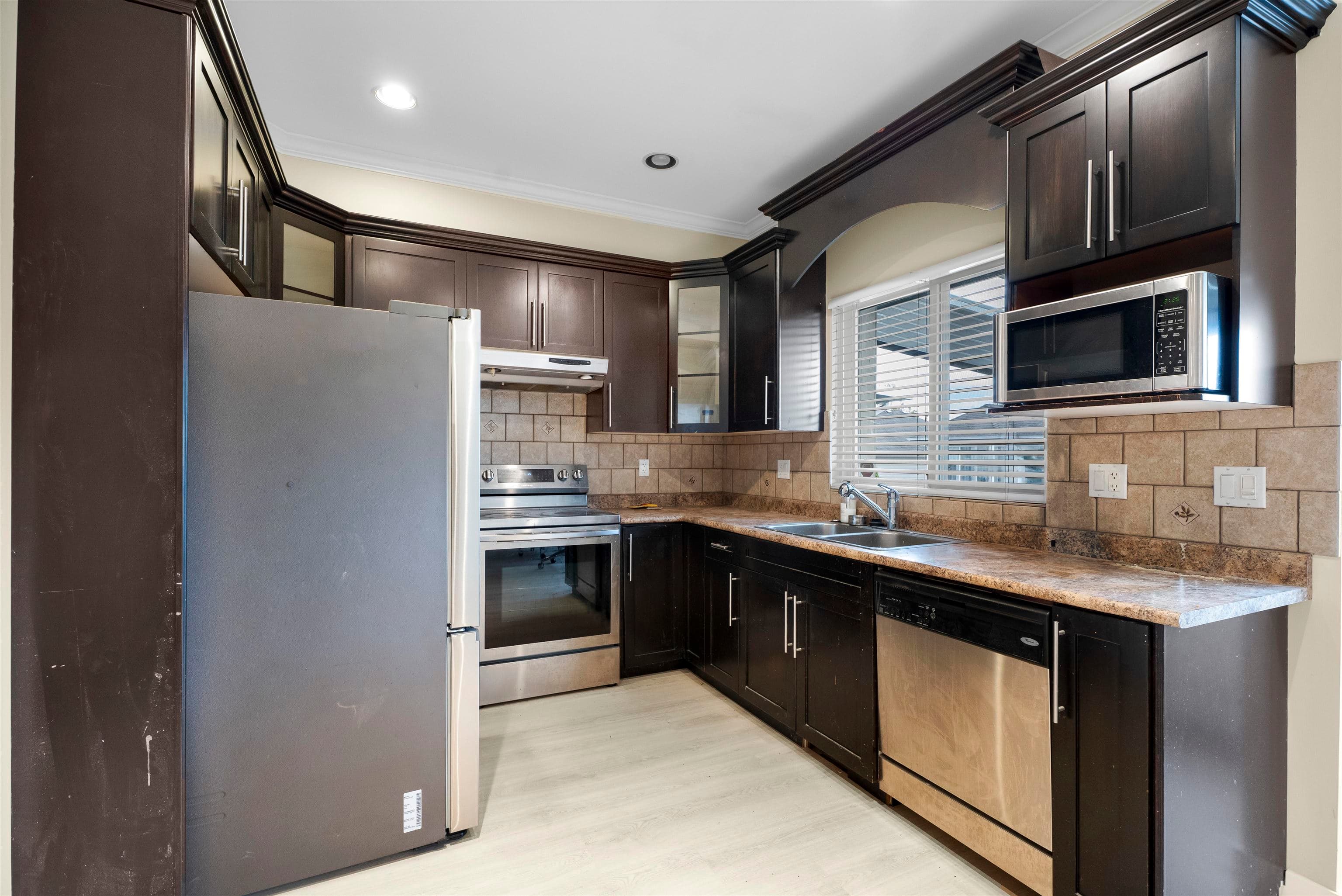14850 57 Avenue, Surrey, V3S 8W3 — photo 3