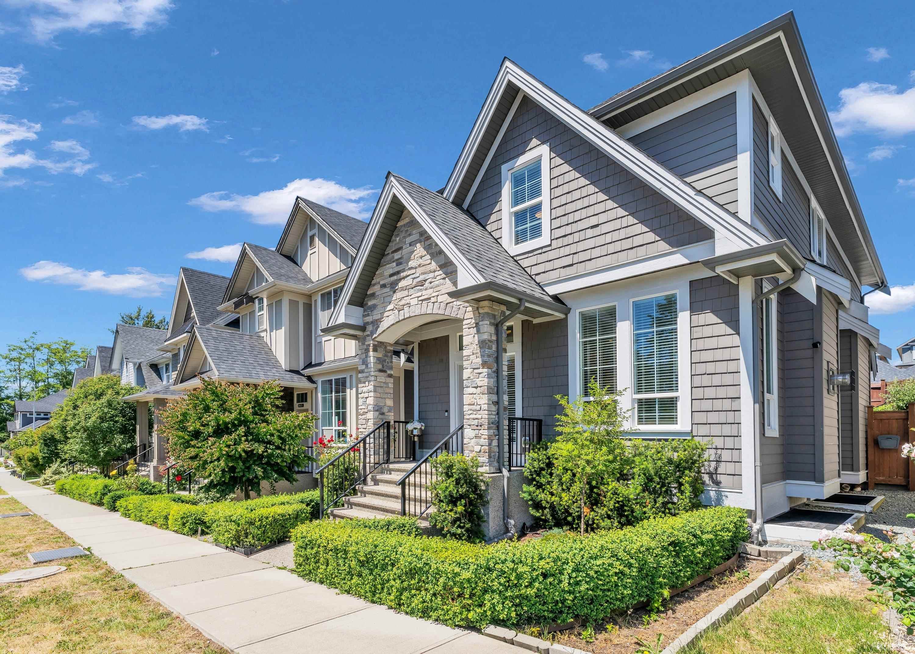 16477 21 Avenue, Surrey, V3Z 0V7 — photo 1
